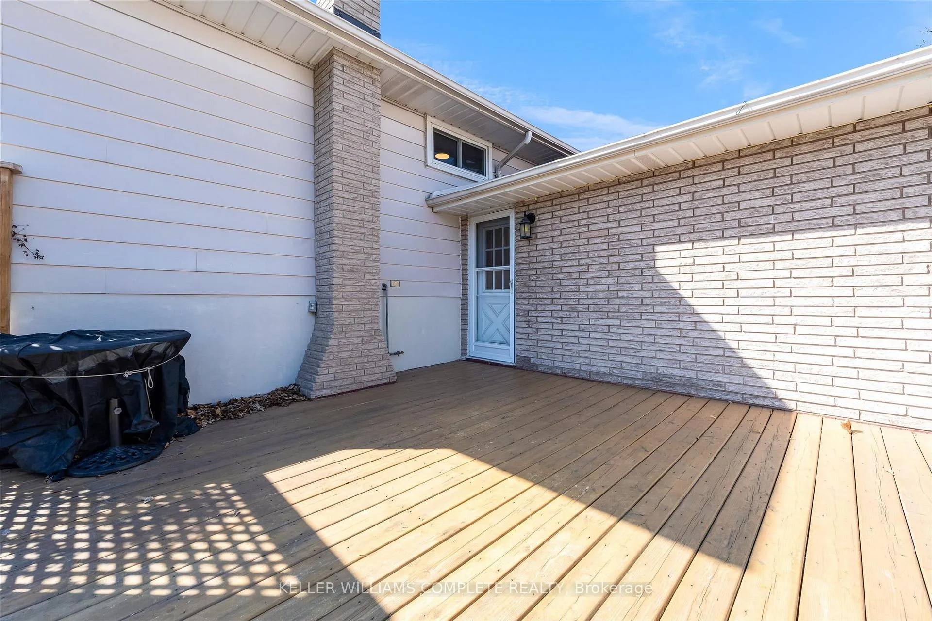 Photo 31 of 411 Bryant Crescent, Burlington, Appleby — HOMEH