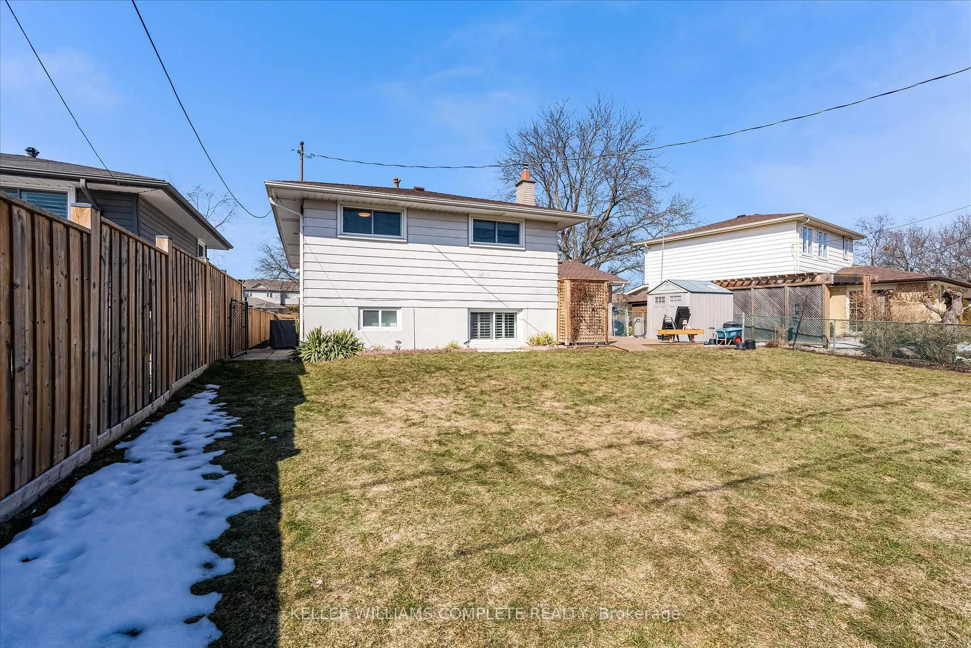 Photo 33 of 411 Bryant Crescent, Burlington, Appleby — HOMEH