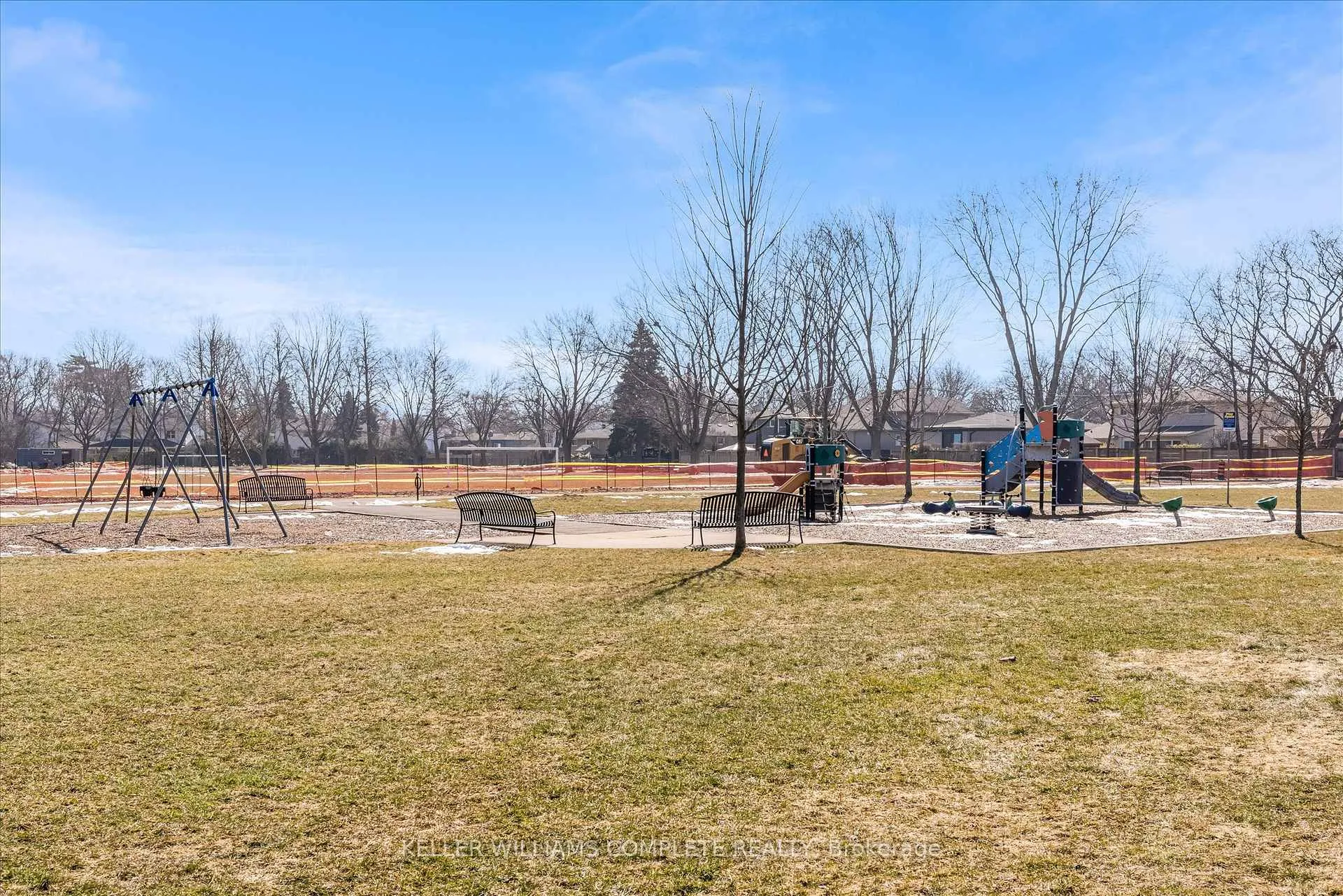 Photo 36 of 411 Bryant Crescent, Burlington, Appleby — HOMEH