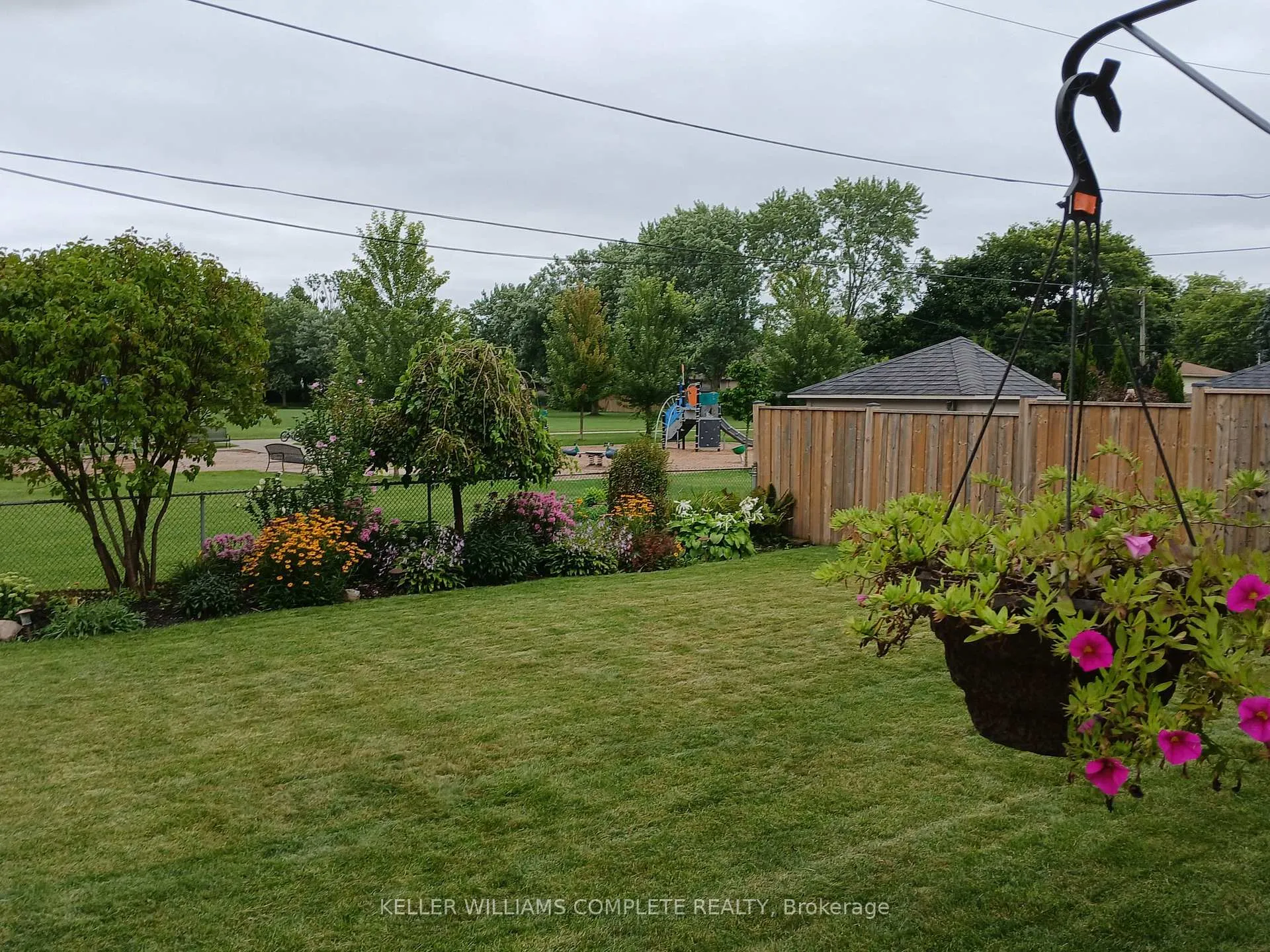 Photo 39 of 411 Bryant Crescent, Burlington, Appleby — HOMEH