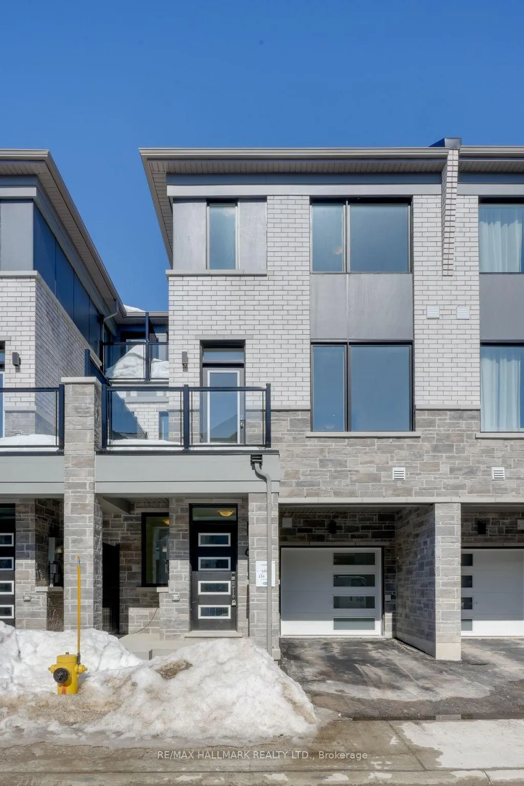 Photo 2 of 61 Pearen Lane, Barrie, Rural Barrie Southwest — HOMEH