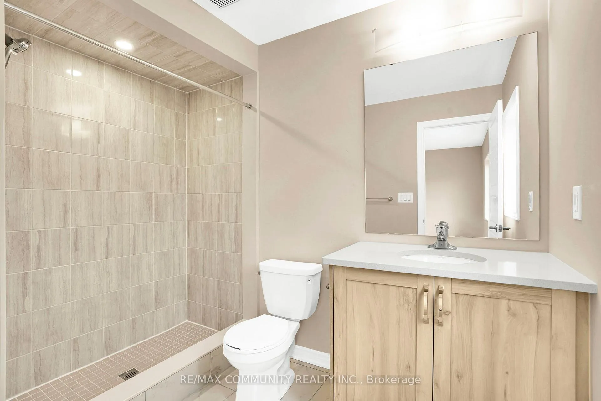 Photo 18 of 42 Sun Haven Lane, Thorold, Rolling Meadows — HOMEH