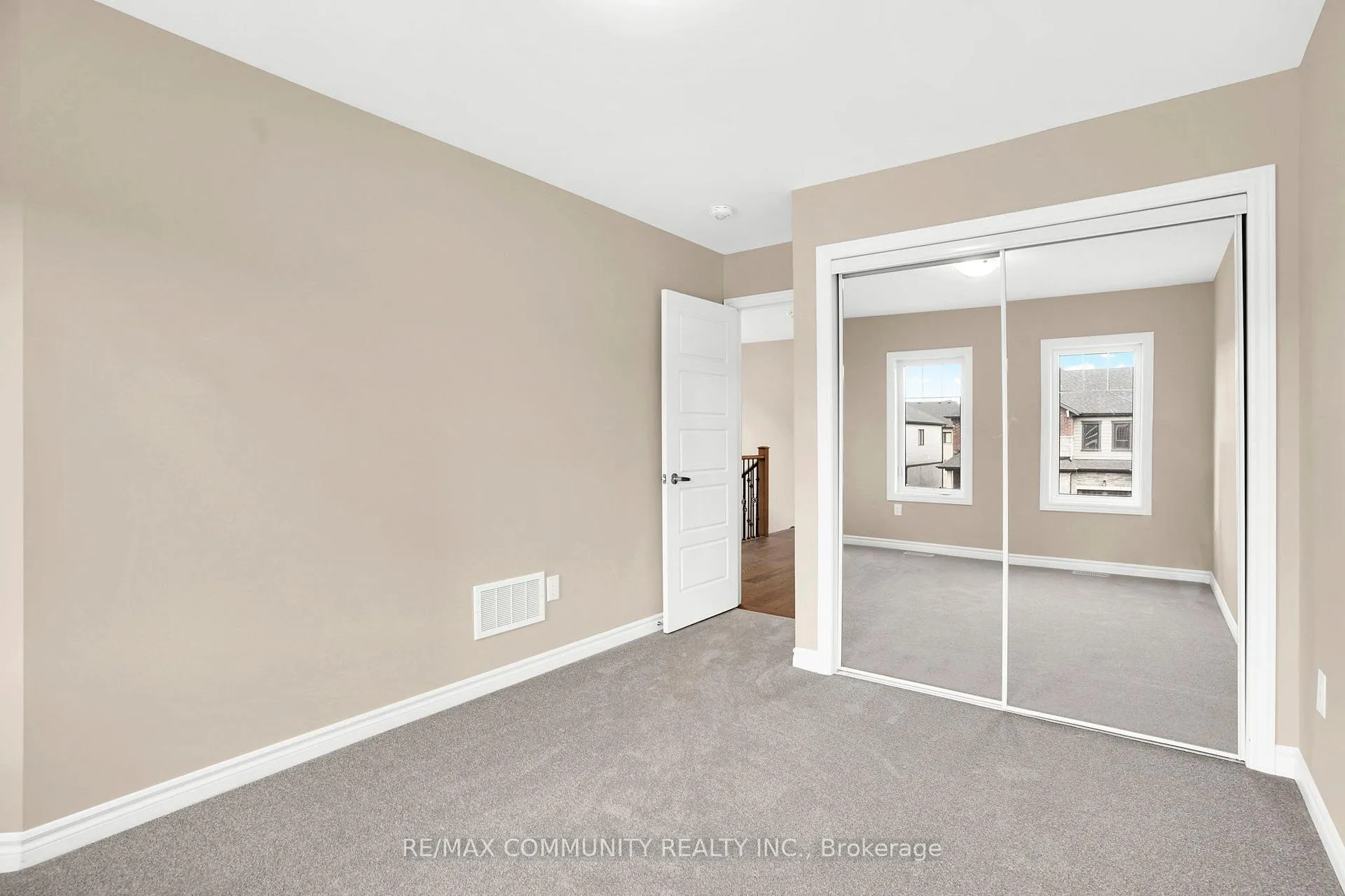Photo 21 of 42 Sun Haven Lane, Thorold, Rolling Meadows — HOMEH