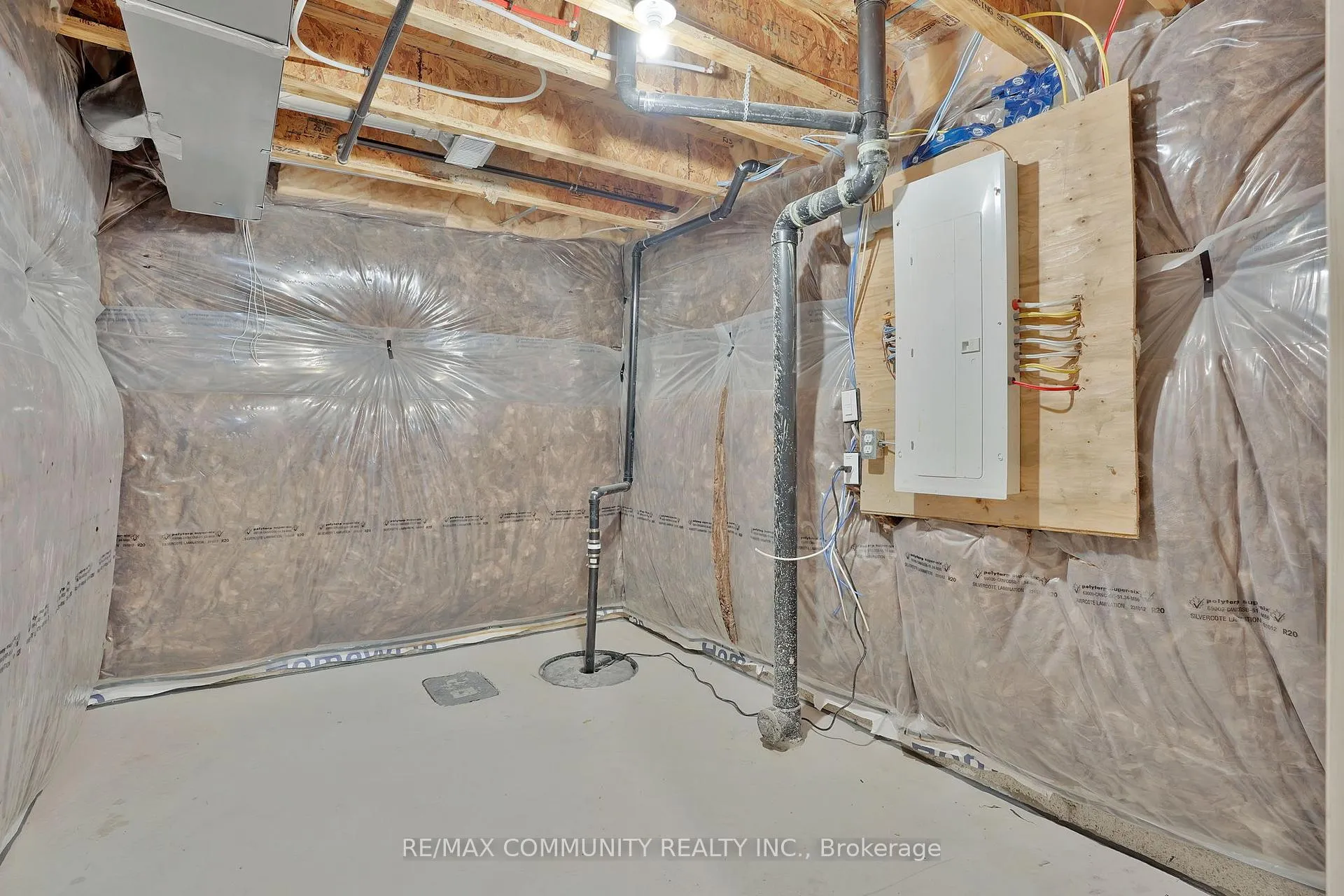 Photo 26 of 42 Sun Haven Lane, Thorold, Rolling Meadows — HOMEH
