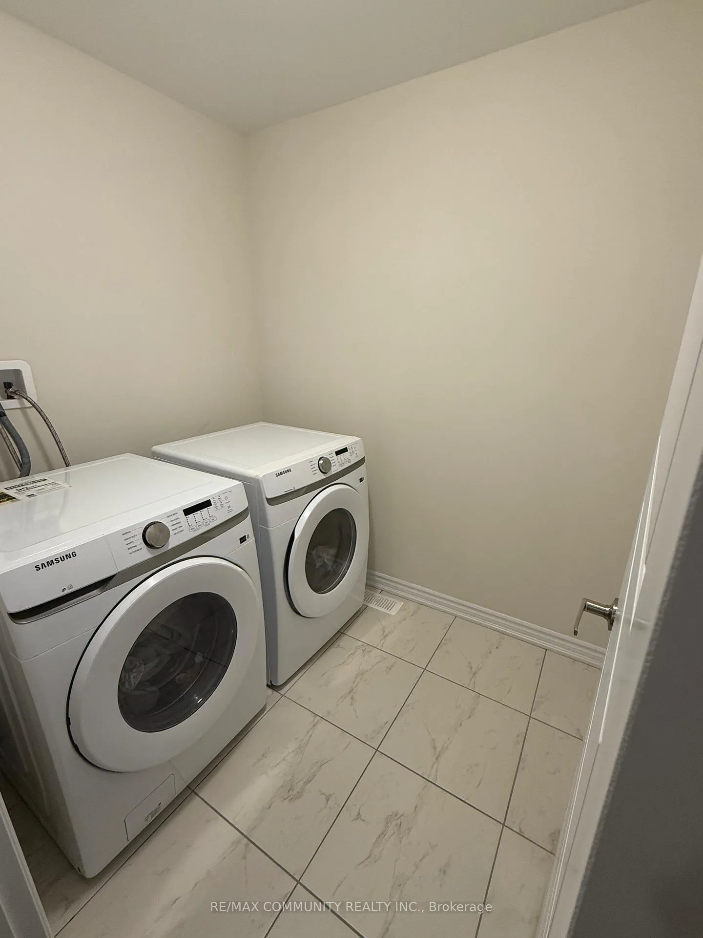 Photo 28 of 42 Sun Haven Lane, Thorold, Rolling Meadows — HOMEH
