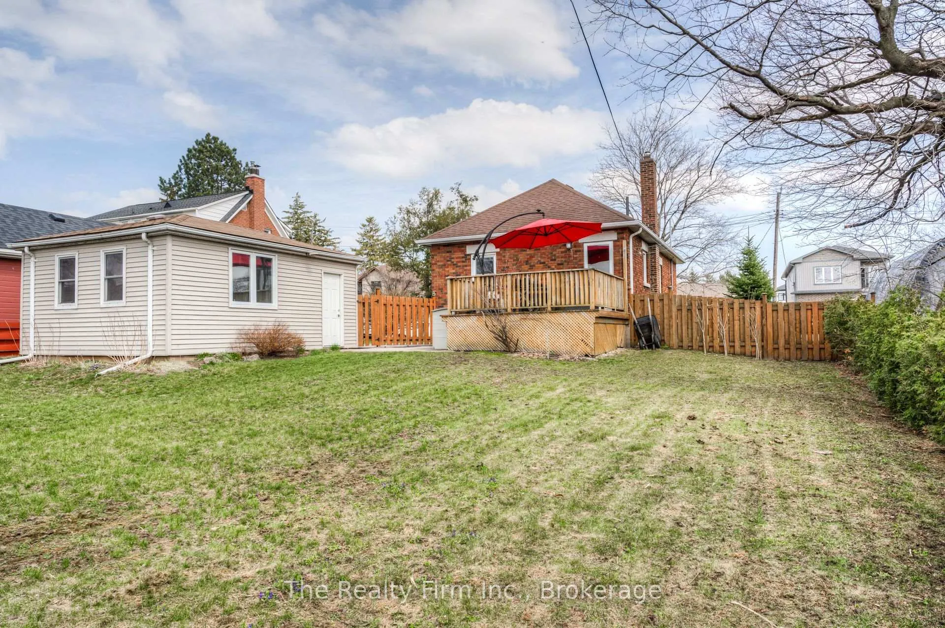 Photo 33 of 46 2 Avenue, Kitchener — HOMEH
