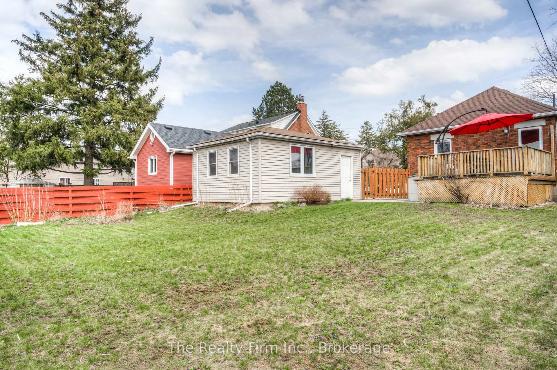 Photo 34 of 46 2 Avenue, Kitchener — HOMEH