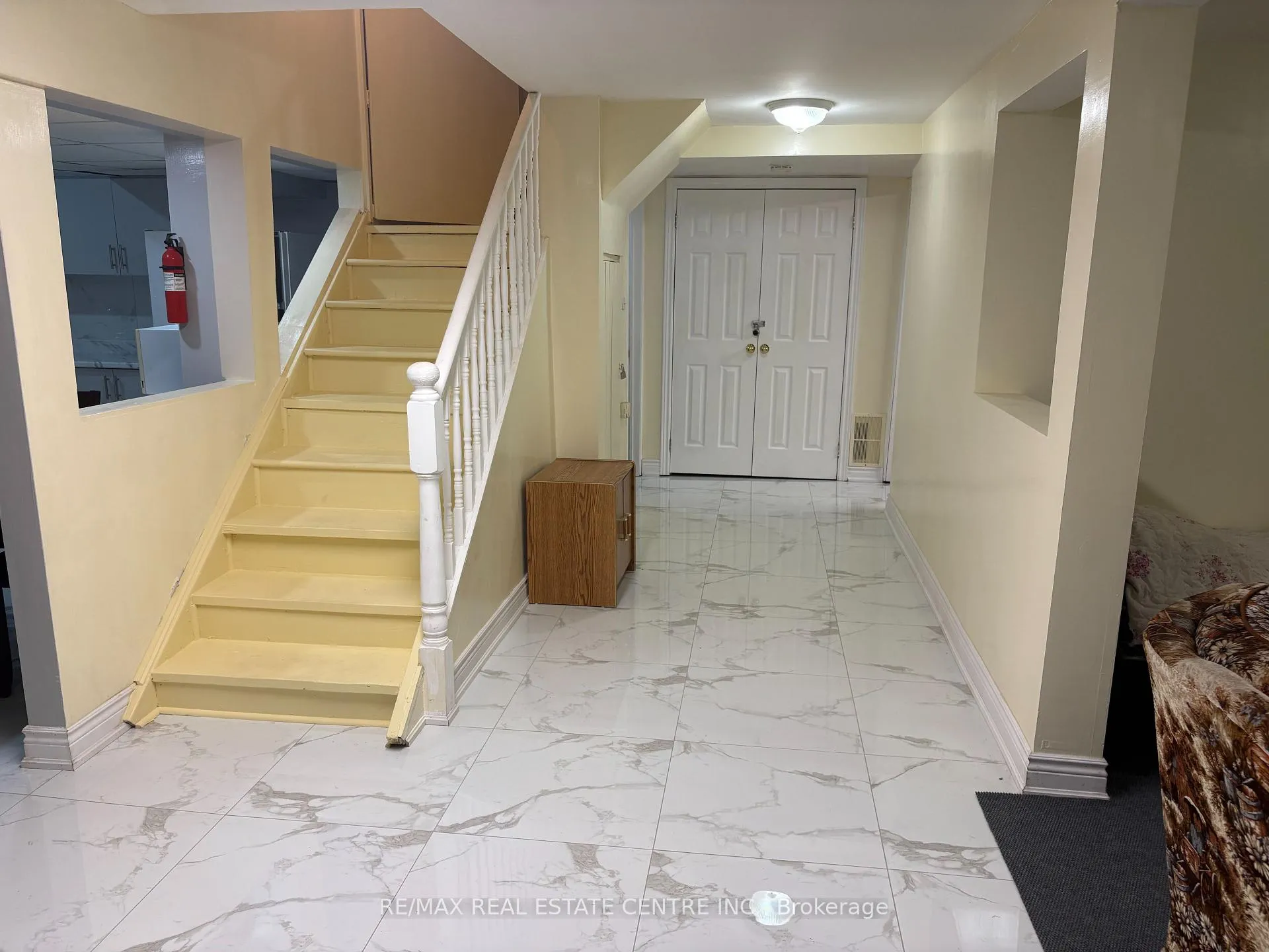 Photo 10 of Unit Basement, 27 Fairlight Street, Brampton, Heart Lake West — HOMEH
