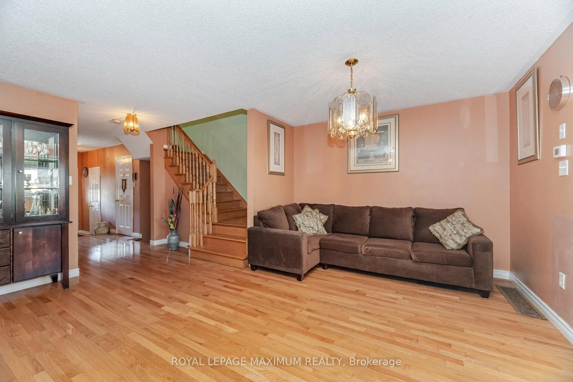 Photo 11 of 85 Ronan Crescent, Vaughan, Sonoma Heights — HOMEH