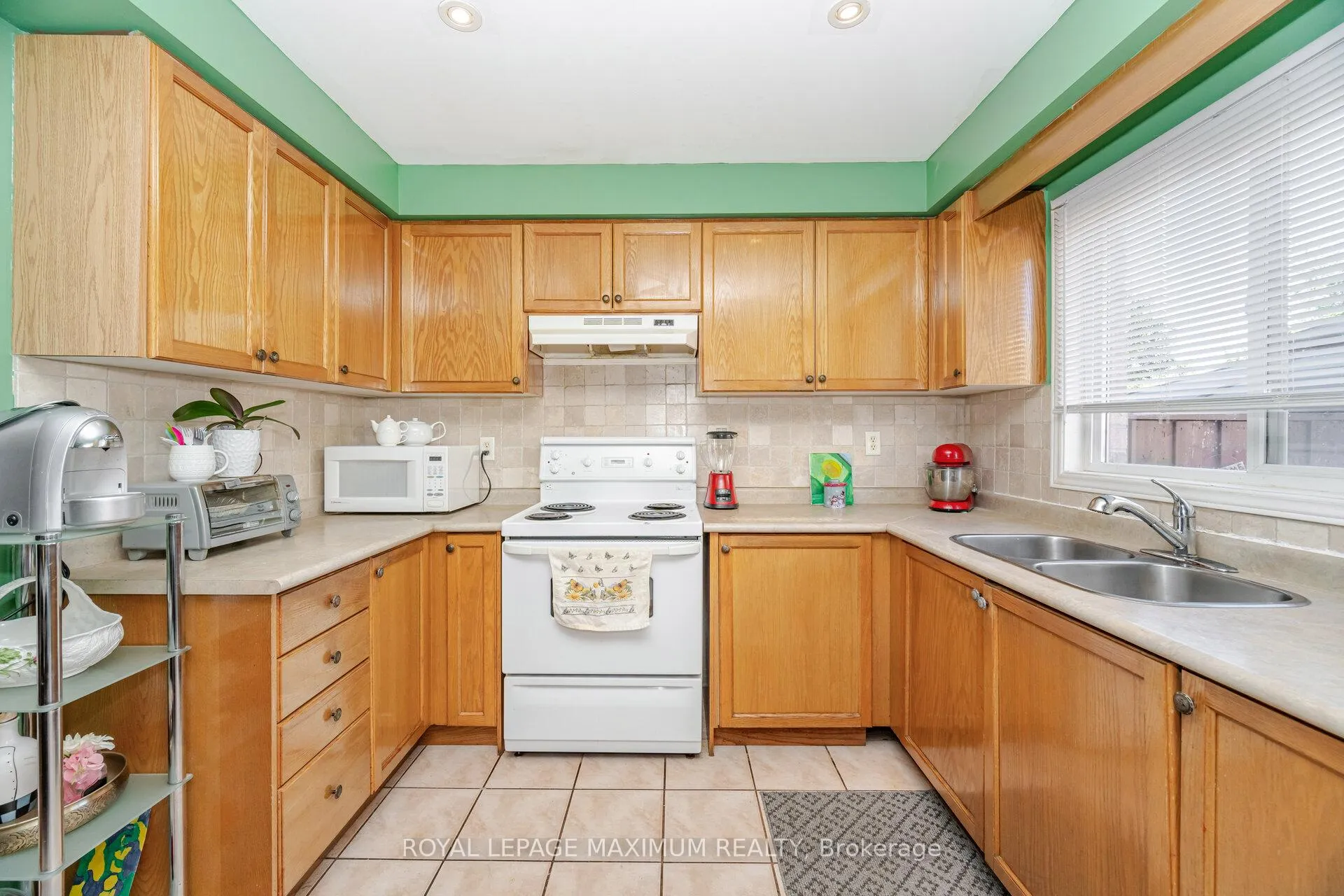 Photo 17 of 85 Ronan Crescent, Vaughan, Sonoma Heights — HOMEH