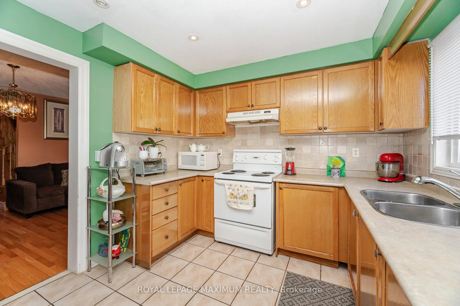 Photo 19 of 85 Ronan Crescent, Vaughan, Sonoma Heights — HOMEH