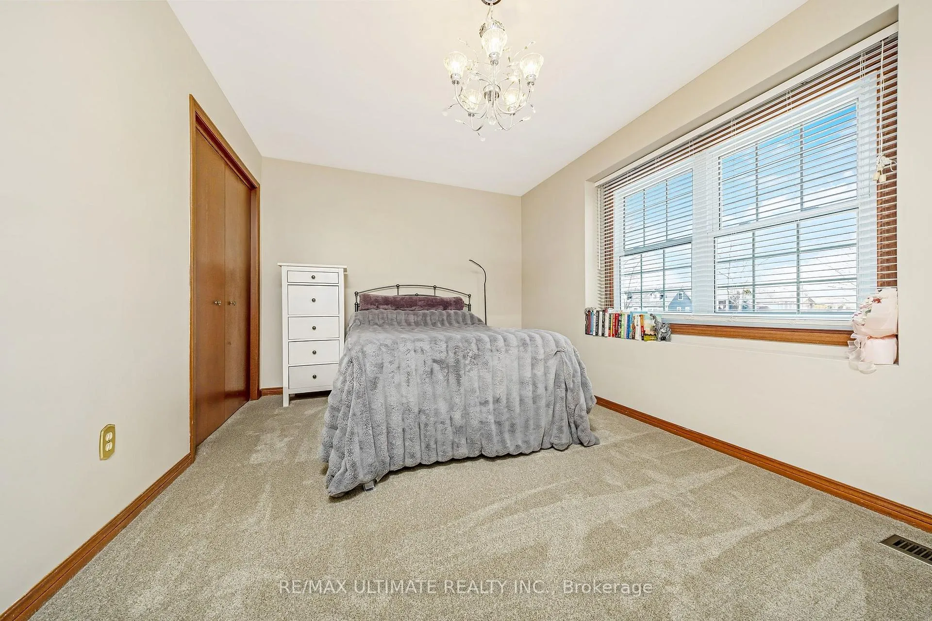 Photo 23 of 54 Debora Drive, Grimsby, Grimsby East — HOMEH
