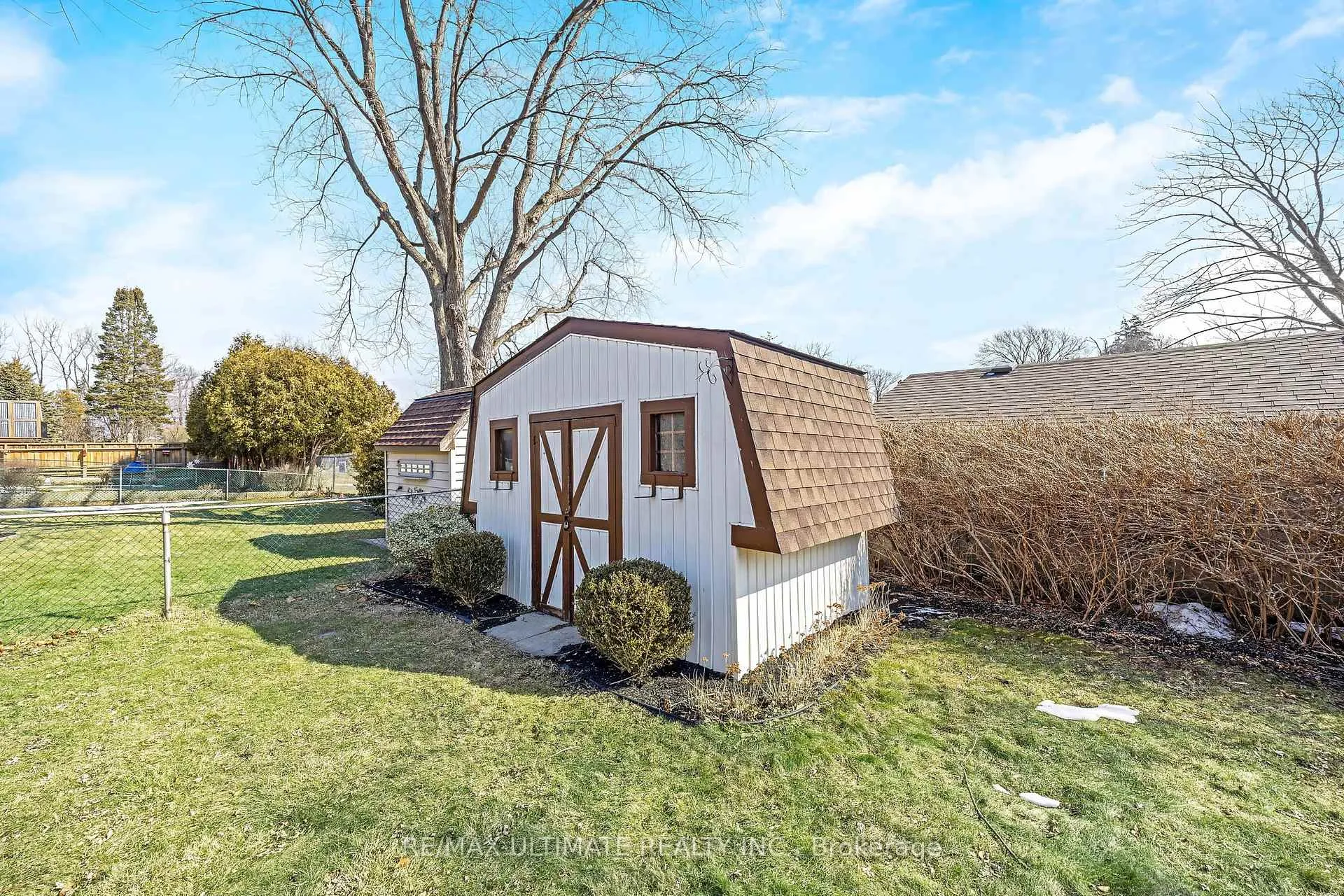 Photo 39 of 54 Debora Drive, Grimsby, Grimsby East — HOMEH