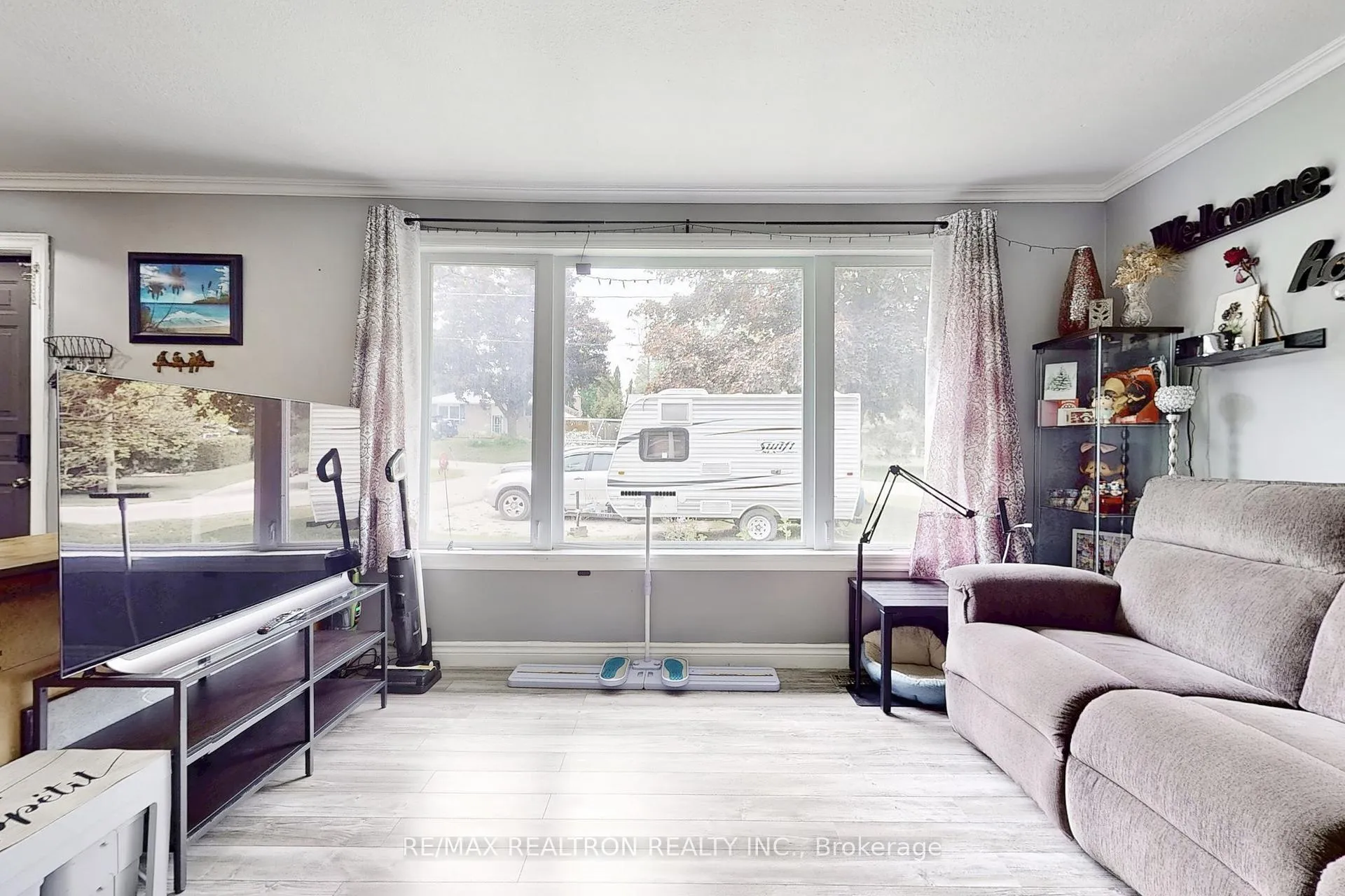 Photo 7 of 29 Quinn Avenue, Orillia — HOMEH