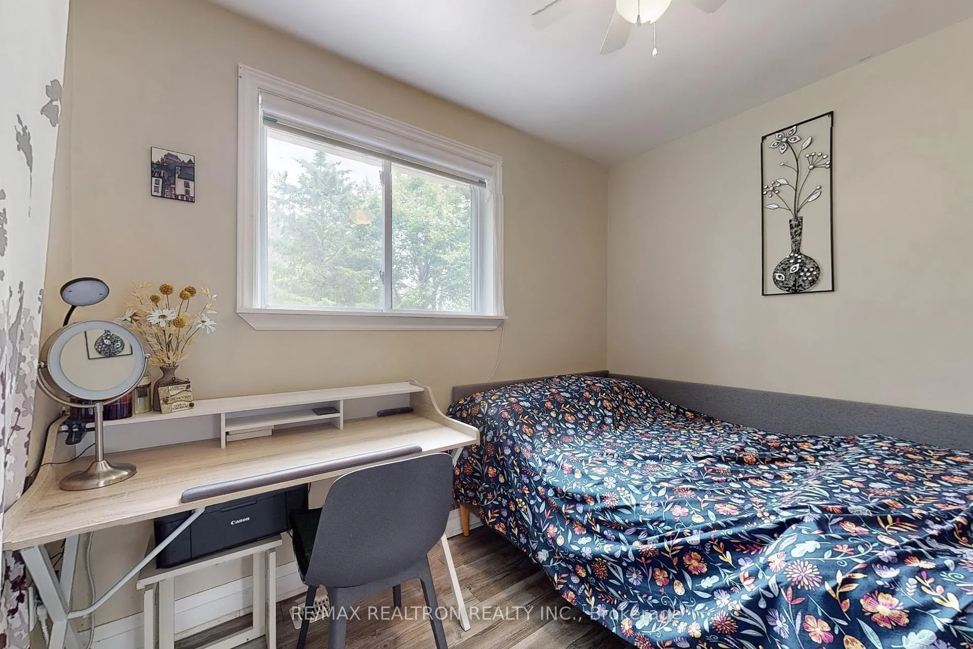 Photo 22 of 29 Quinn Avenue, Orillia — HOMEH