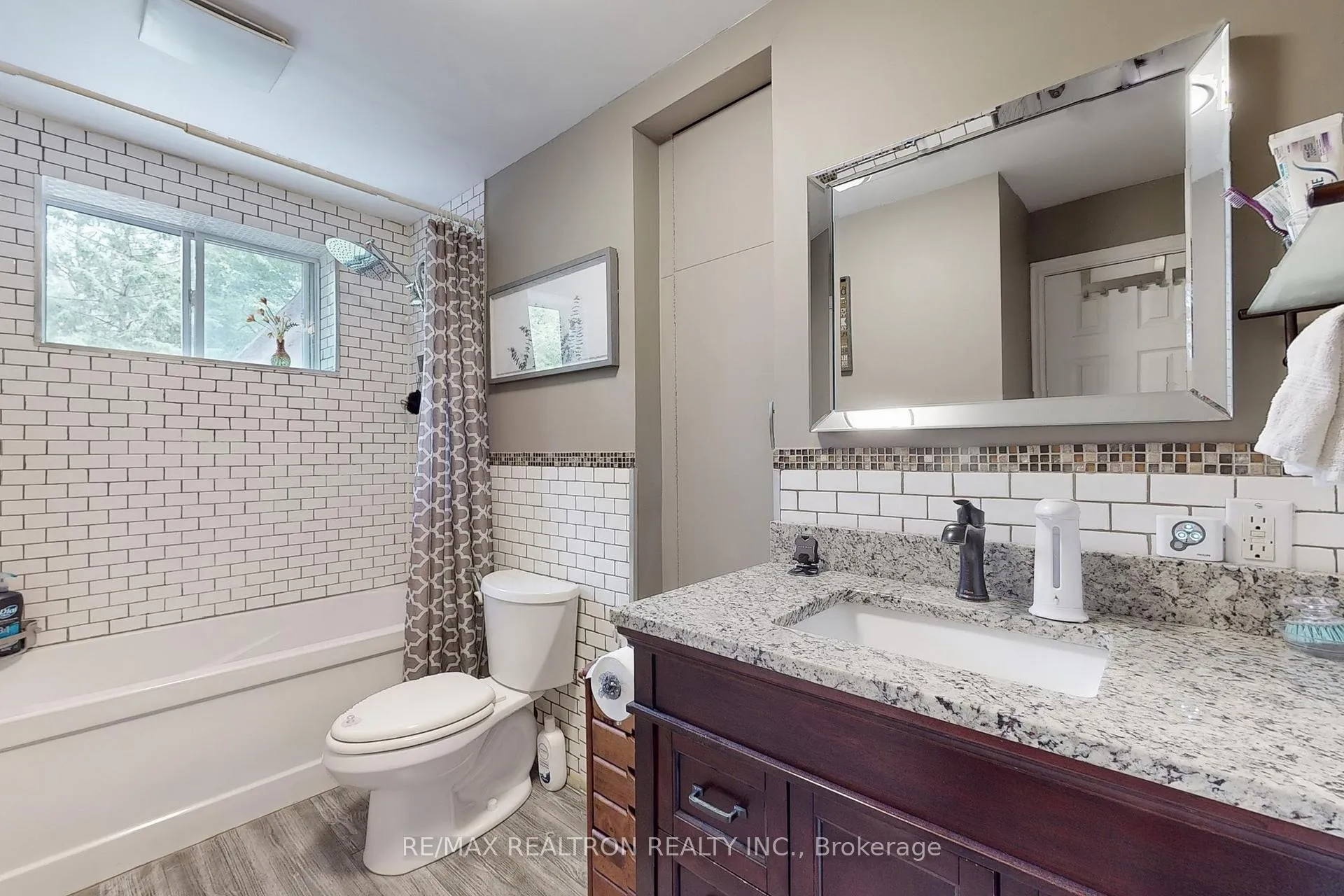 Photo 24 of 29 Quinn Avenue, Orillia — HOMEH