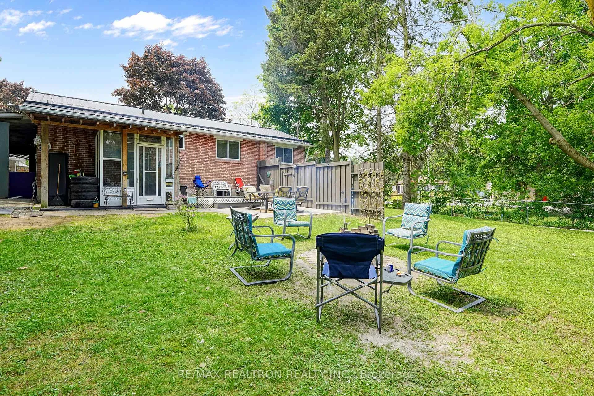 Photo 38 of 29 Quinn Avenue, Orillia — HOMEH