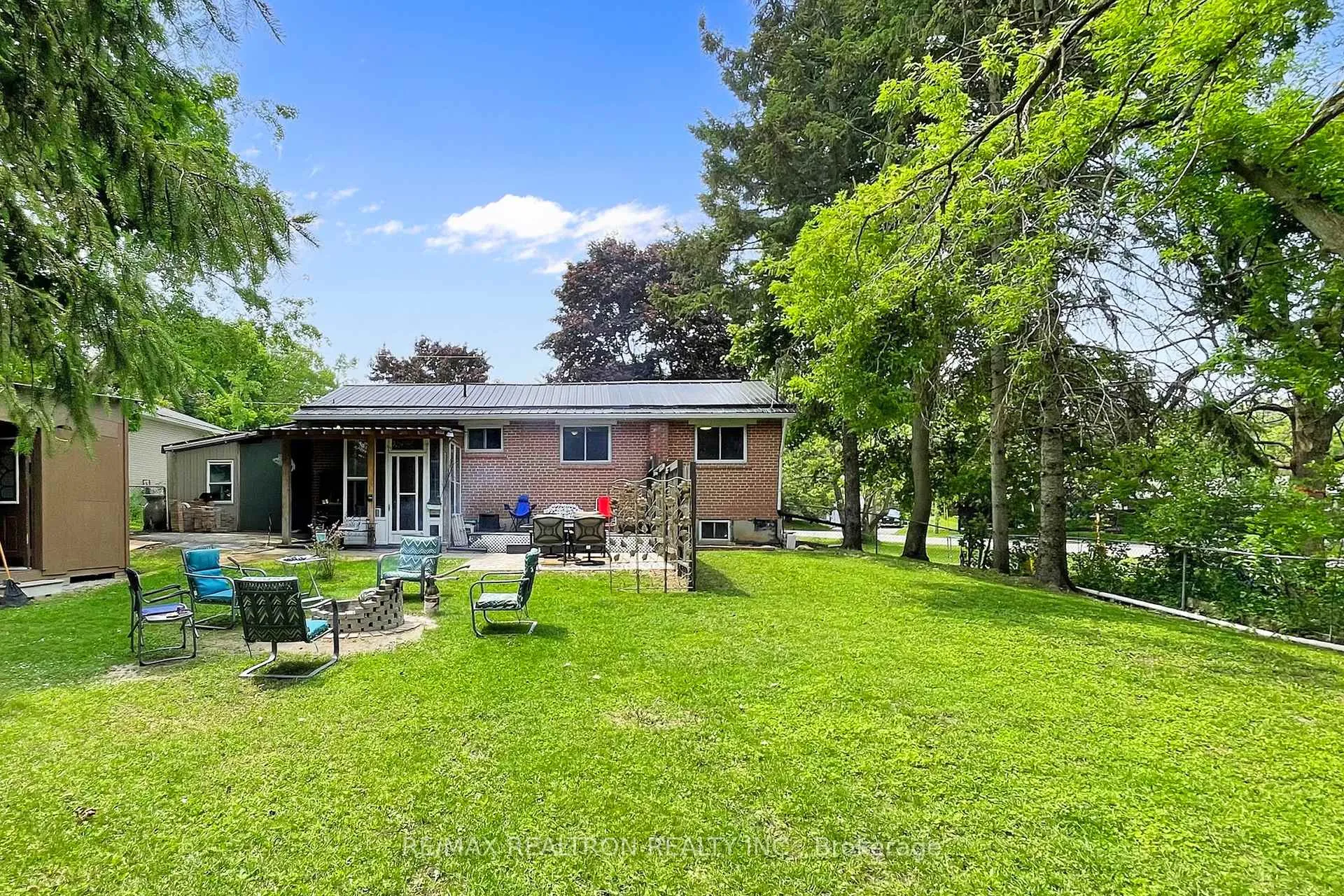 Photo 48 of 29 Quinn Avenue, Orillia — HOMEH