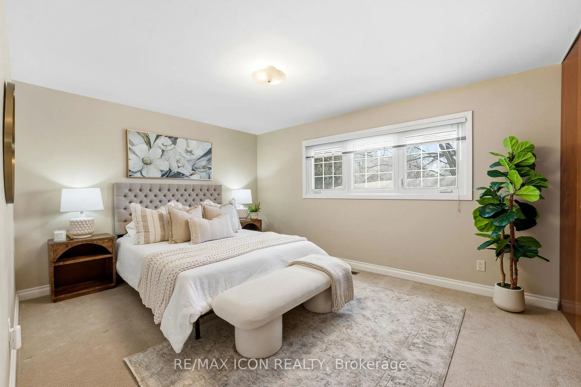 Photo 12 of 54 Duncairn Avenue, Kitchener — HOMEH