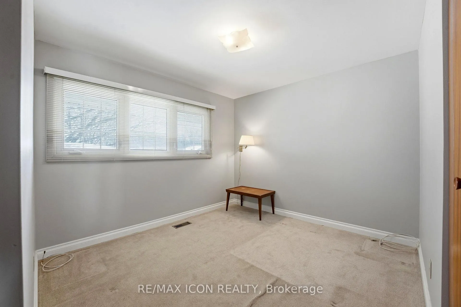 Photo 15 of 54 Duncairn Avenue, Kitchener — HOMEH