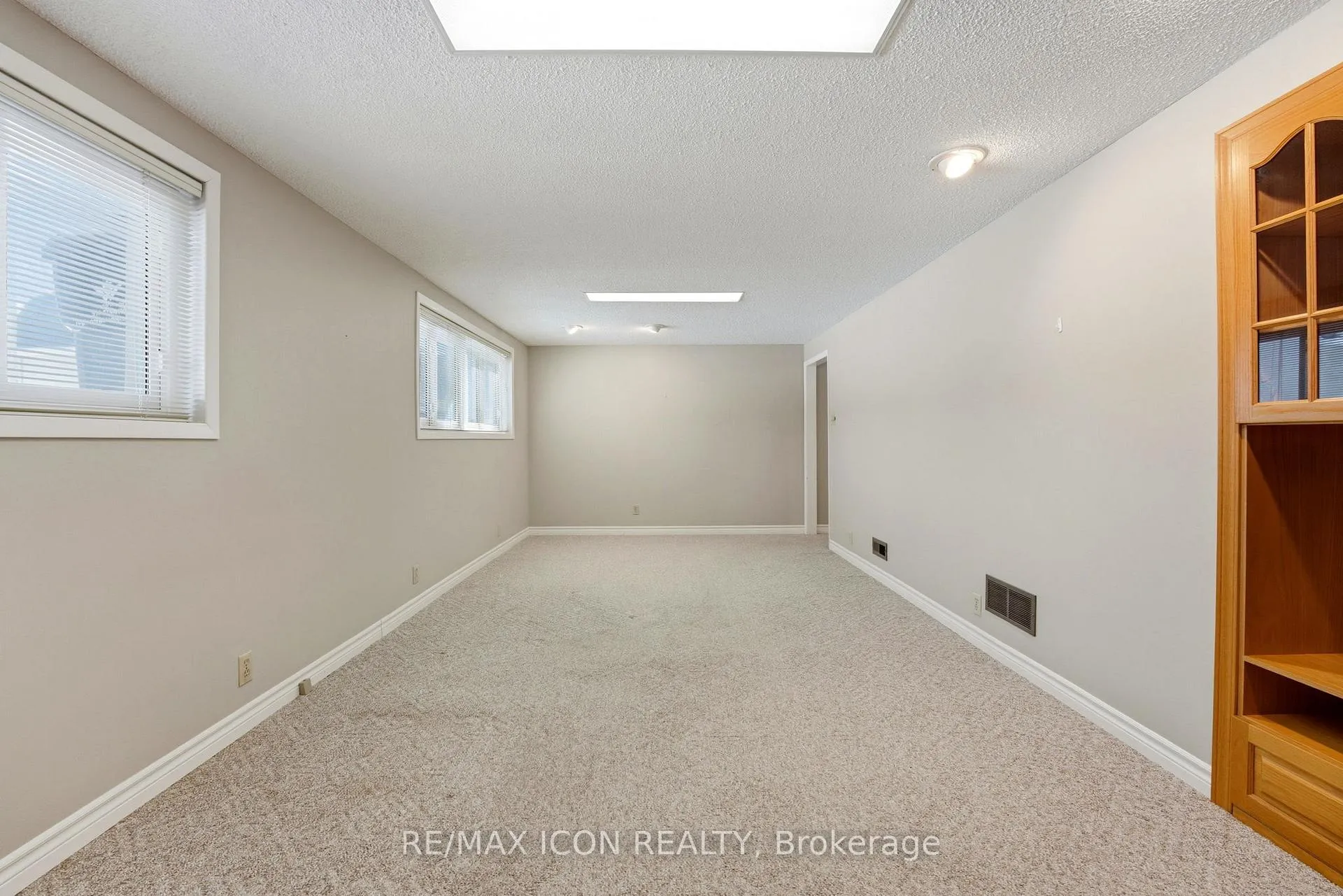 Photo 17 of 54 Duncairn Avenue, Kitchener — HOMEH