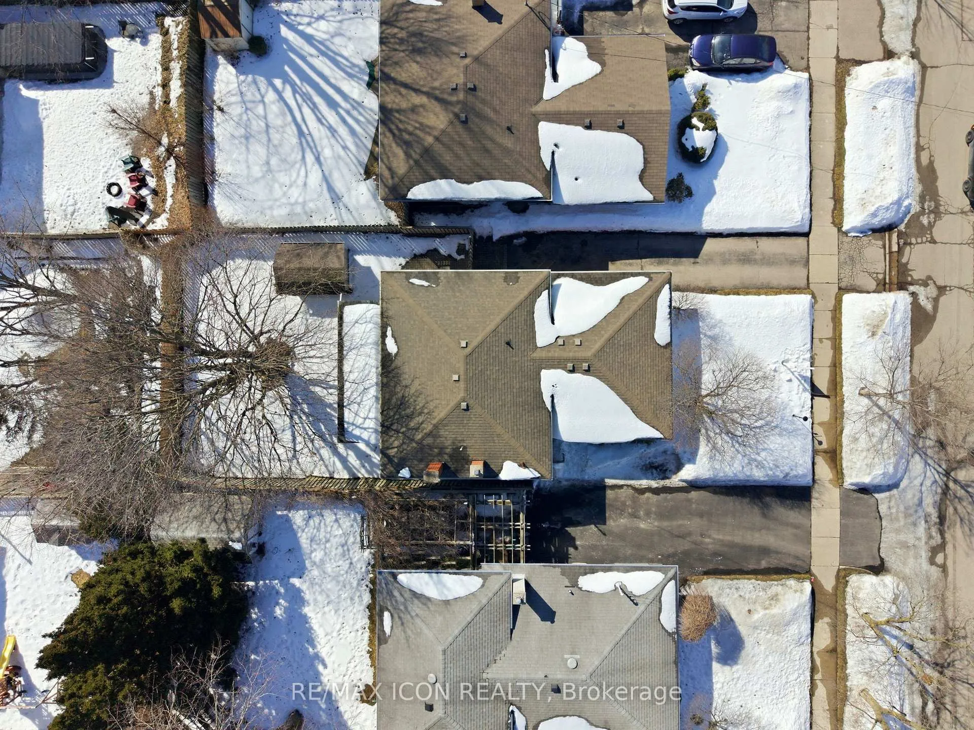 Photo 28 of 54 Duncairn Avenue, Kitchener — HOMEH
