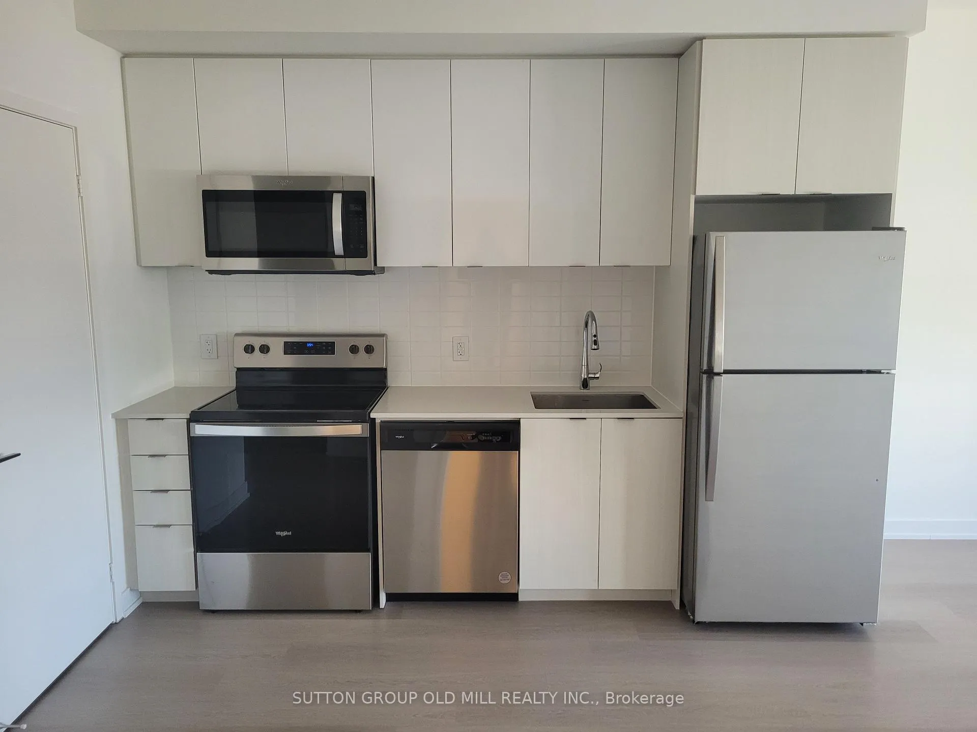 Photo 7 of Unit 806, 859 The Queensway, Etobicoke, Stonegate-Queensway — HOMEH
