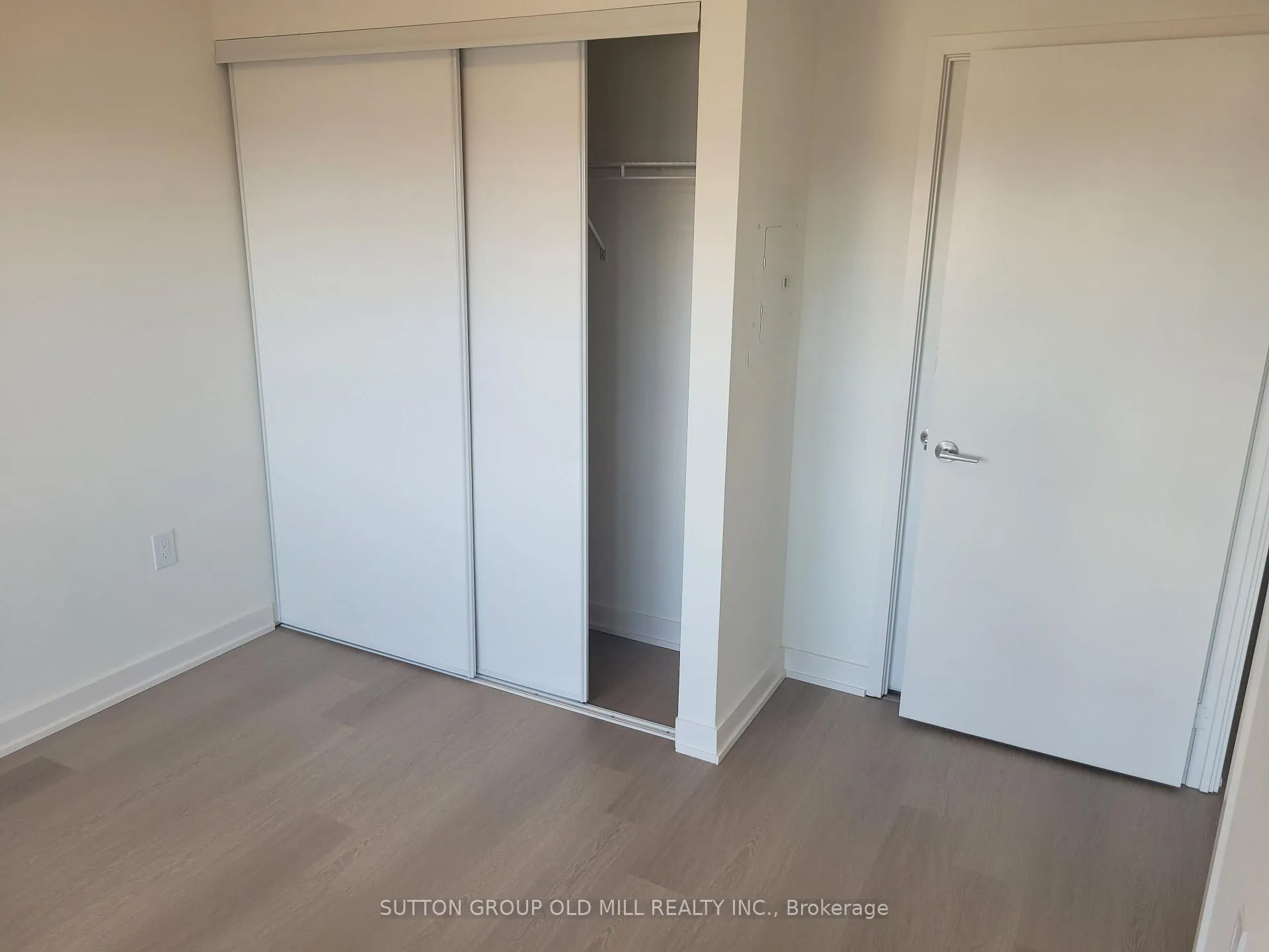 Photo 11 of Unit 806, 859 The Queensway, Etobicoke, Stonegate-Queensway — HOMEH