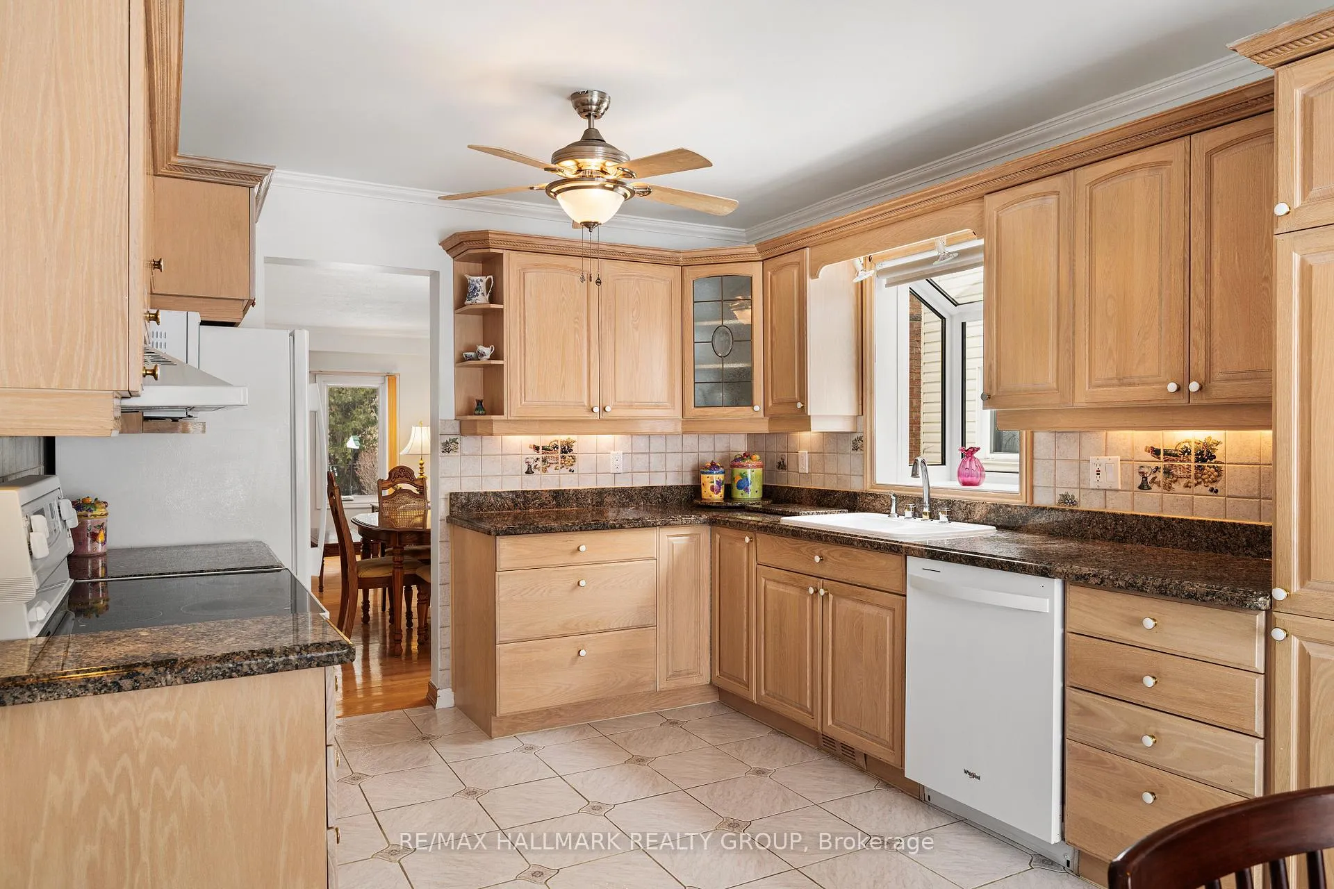 Photo 8 of 1177 St Moritz Crescent N, Ottawa, Convent Glen North — HOMEH