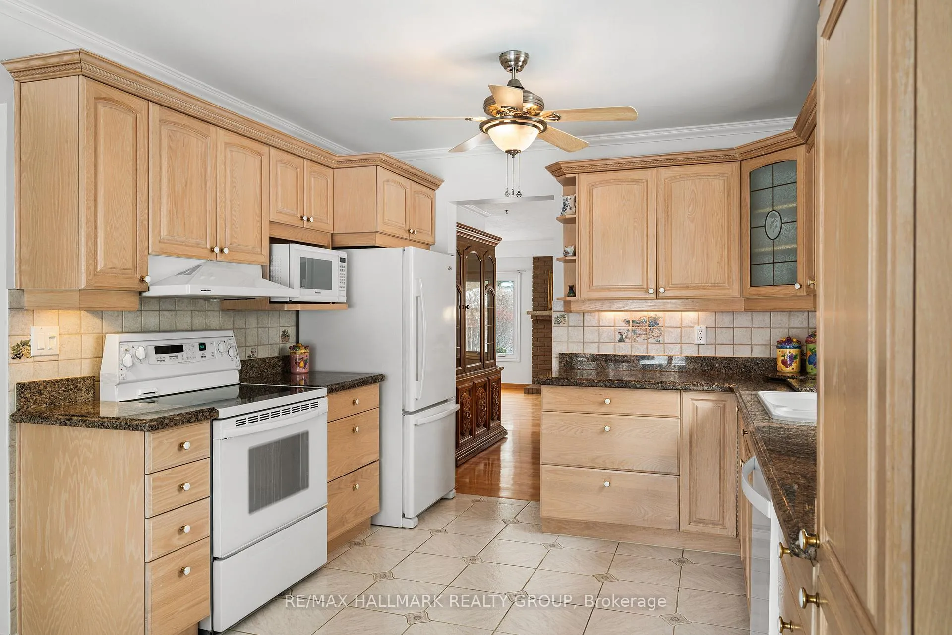 Photo 9 of 1177 St Moritz Crescent N, Ottawa, Convent Glen North — HOMEH