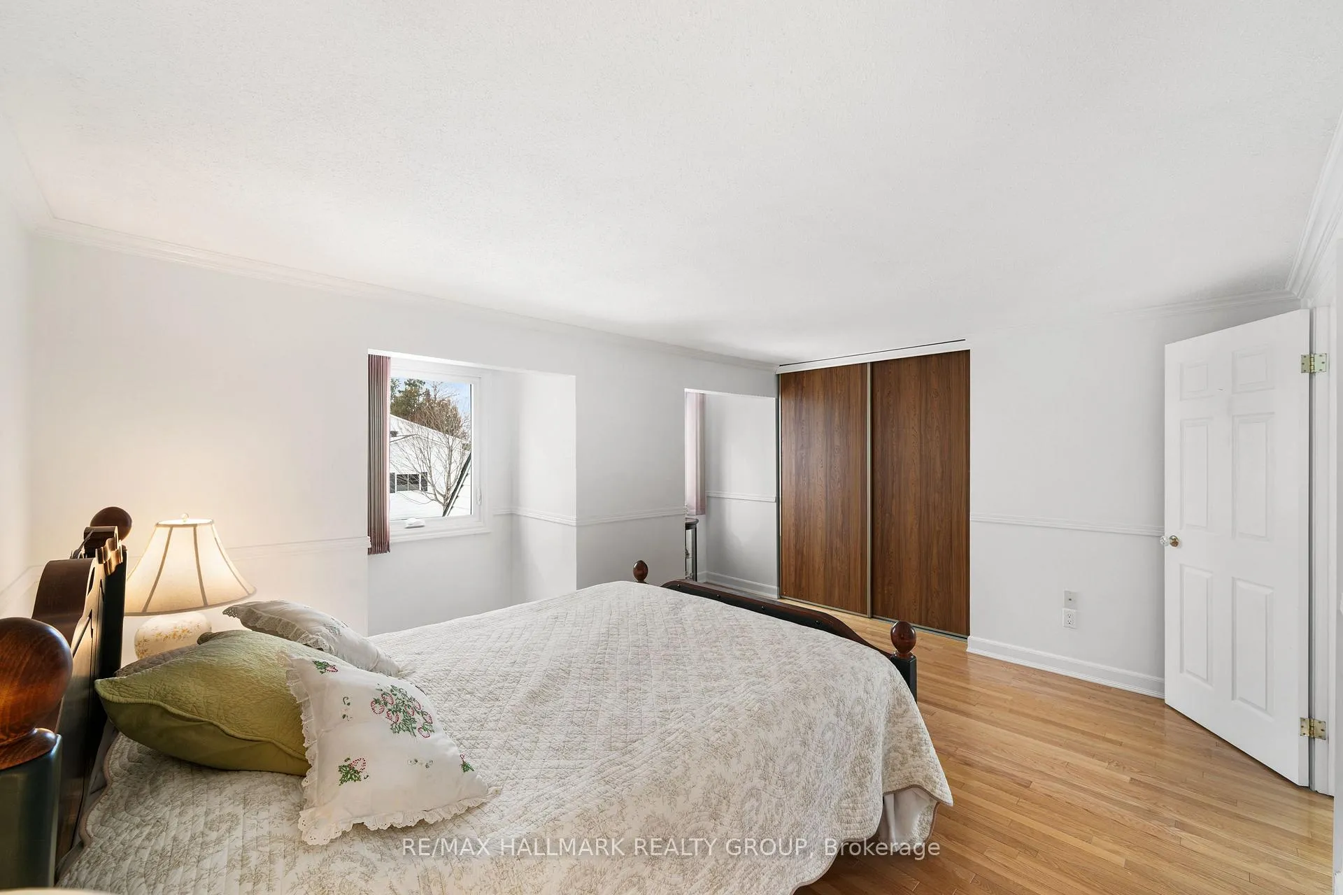 Photo 27 of 1177 St Moritz Crescent N, Ottawa, Convent Glen North — HOMEH