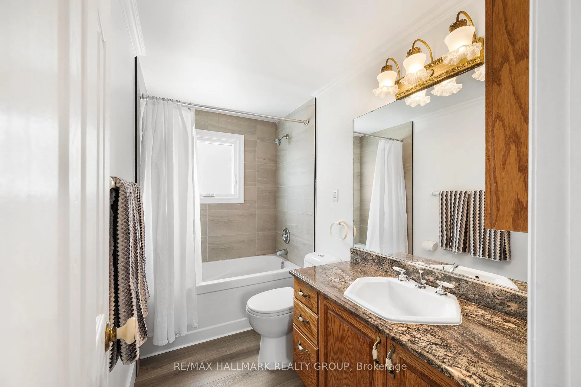 Photo 35 of 1177 St Moritz Crescent N, Ottawa, Convent Glen North — HOMEH