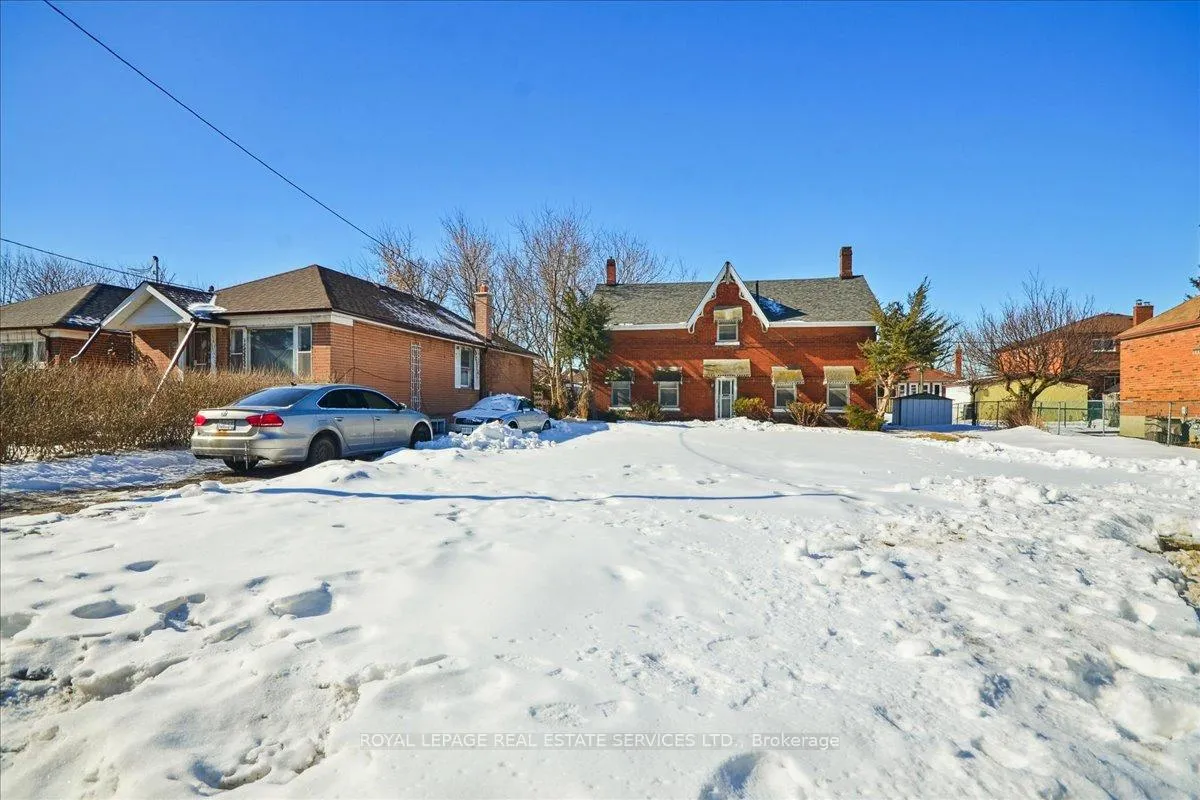 Photo 1 of 8 Arnold Avenue, Toronto, Rockcliffe-Smythe — HOMEH