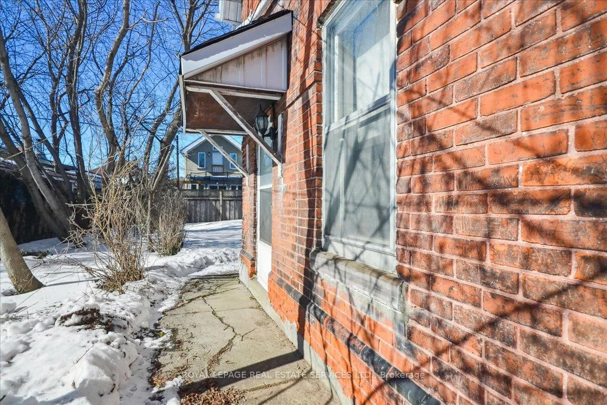 Photo 35 of 8 Arnold Avenue, Toronto, Rockcliffe-Smythe — HOMEH