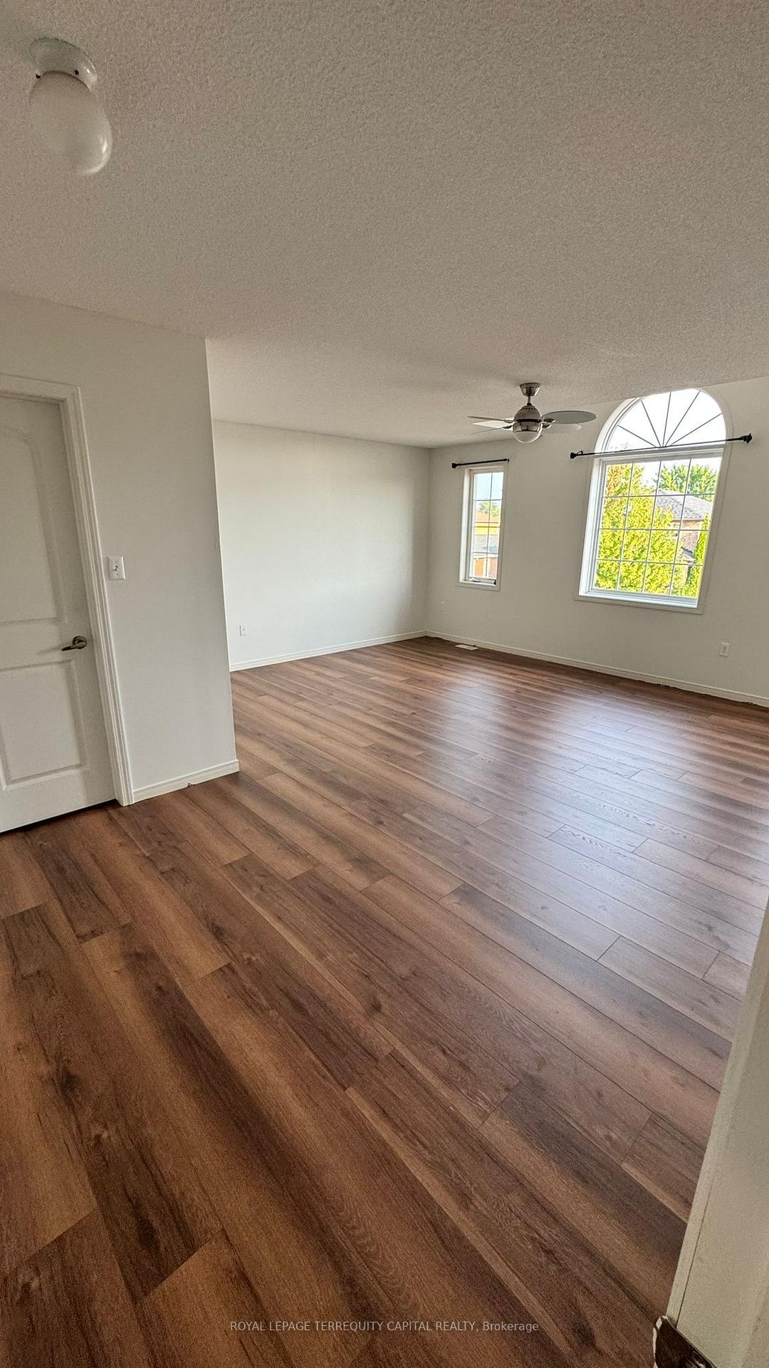 Photo 12 of Unit Main, 1225 Laurand Street, Innisfil, Alcona — HOMEH