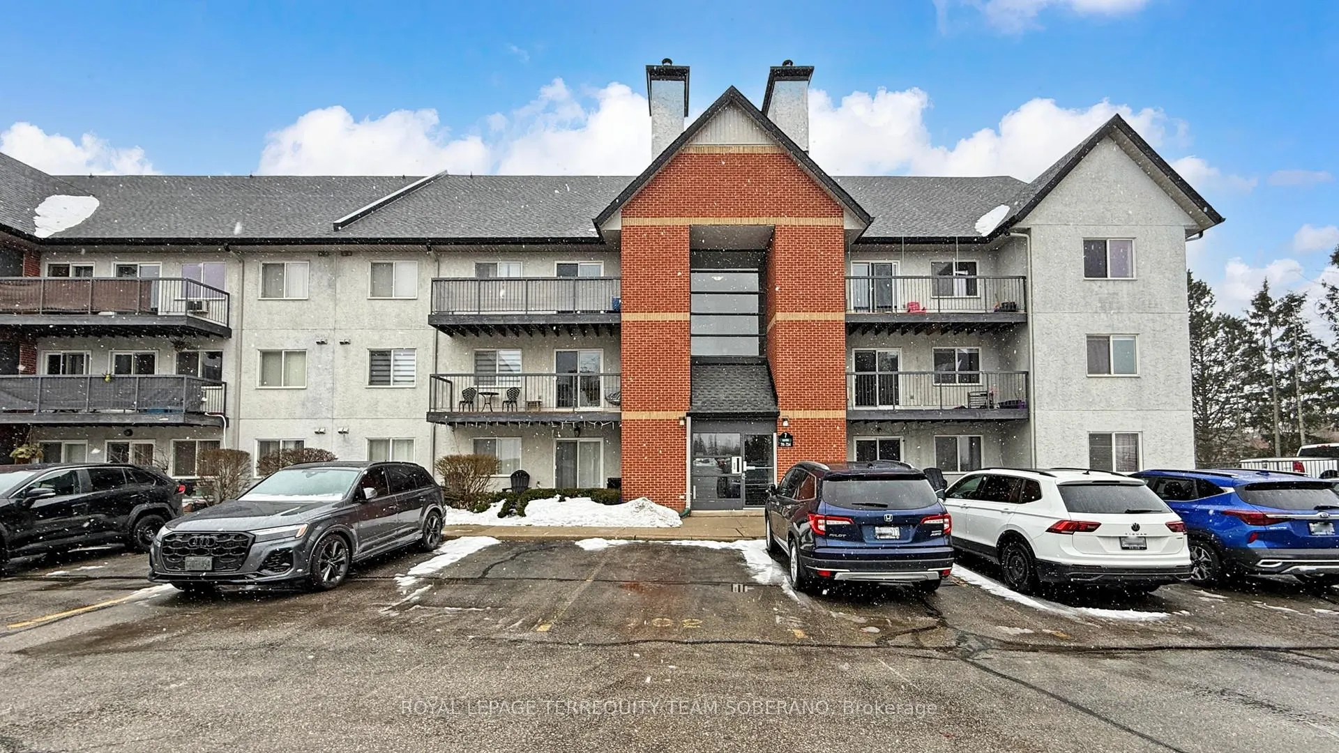 Photo 1 of Unit 721, 1450 Glen Abbey Gate, Oakville, Glen Abbey — HOMEH