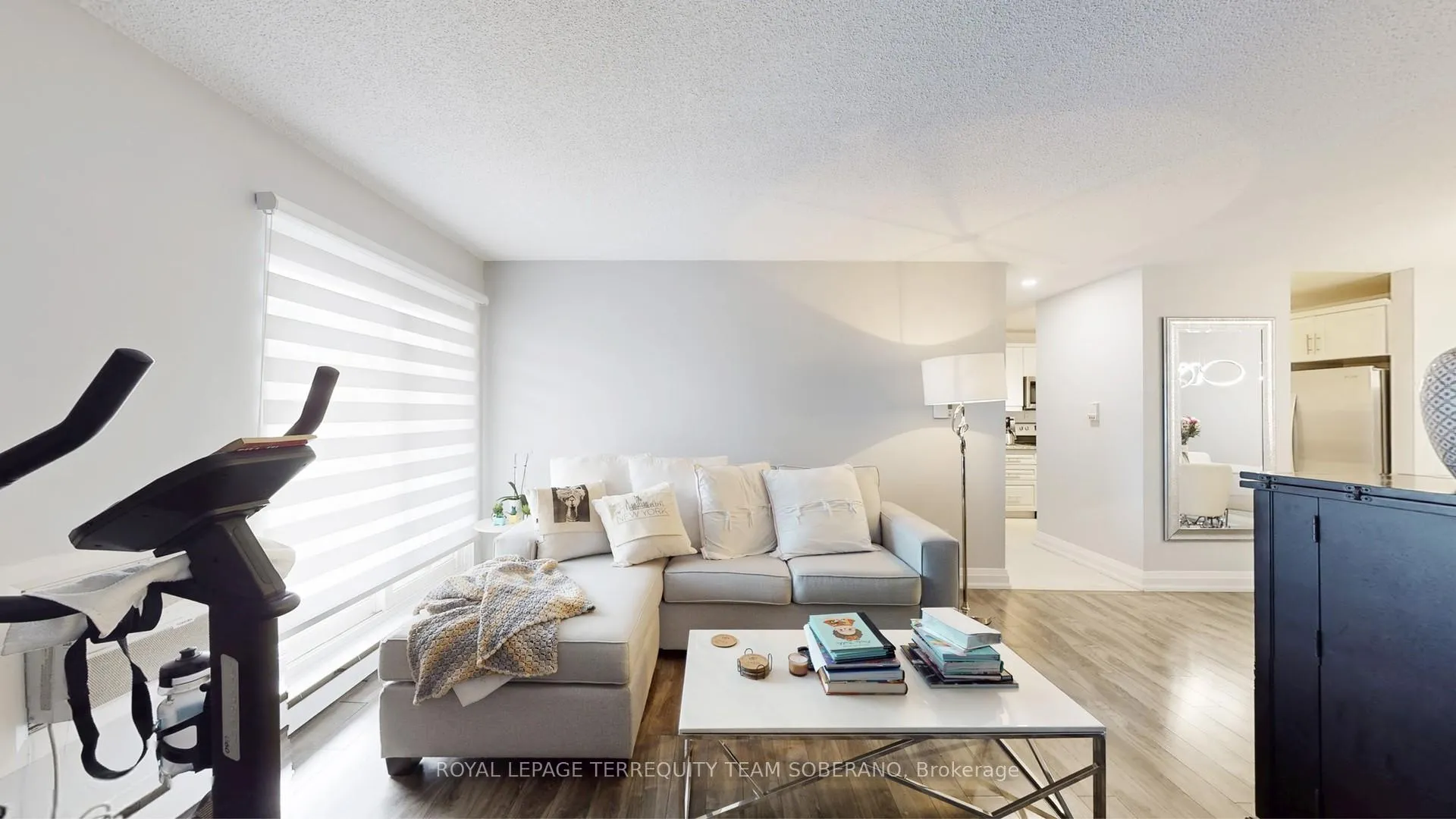 Photo 8 of Unit 721, 1450 Glen Abbey Gate, Oakville, Glen Abbey — HOMEH