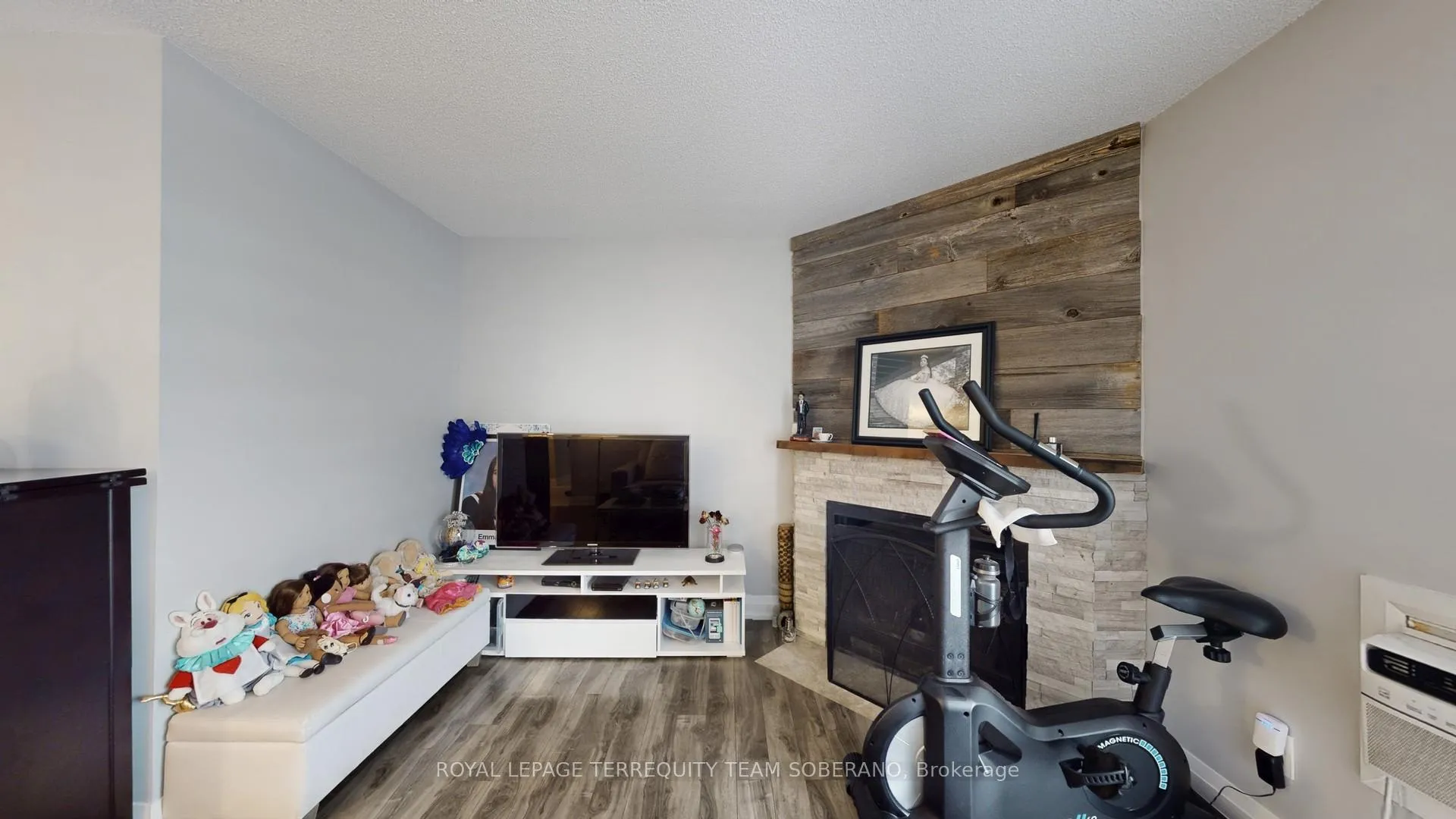 Photo 9 of Unit 721, 1450 Glen Abbey Gate, Oakville, Glen Abbey — HOMEH
