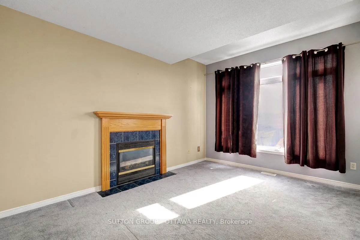 Photo 16 of 2002 Scully Way, Ottawa, Fallingbrook/Gardenway South — HOMEH