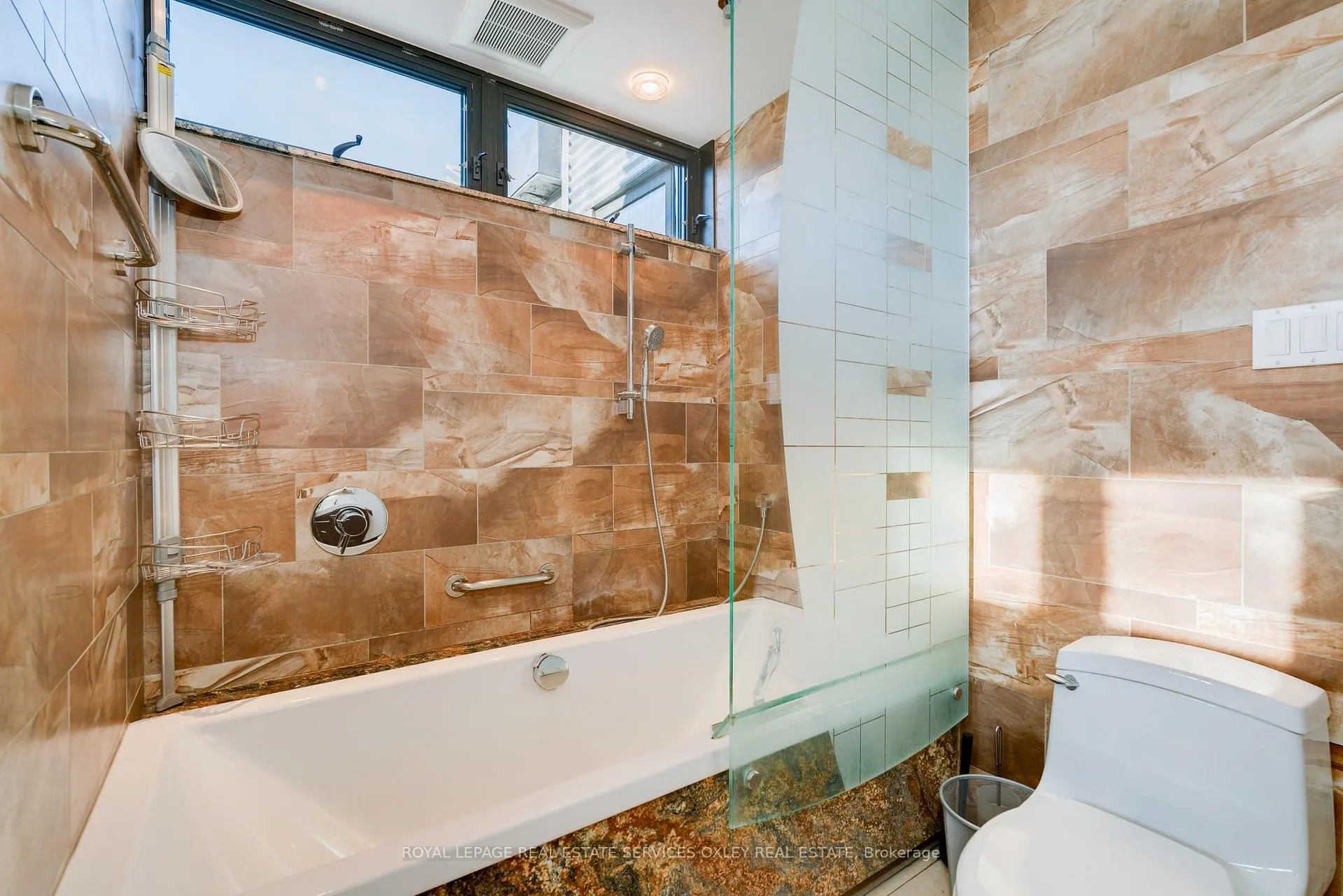Photo 19 of 16 Boulton Avenue, Toronto, South Riverdale — HOMEH