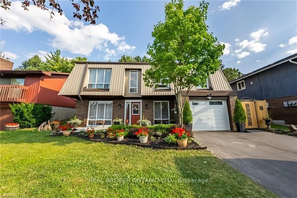 Photo 1 of Unit Lower, 9 The Pinery, St. Catharines, Vine/Linwell — HOMEH