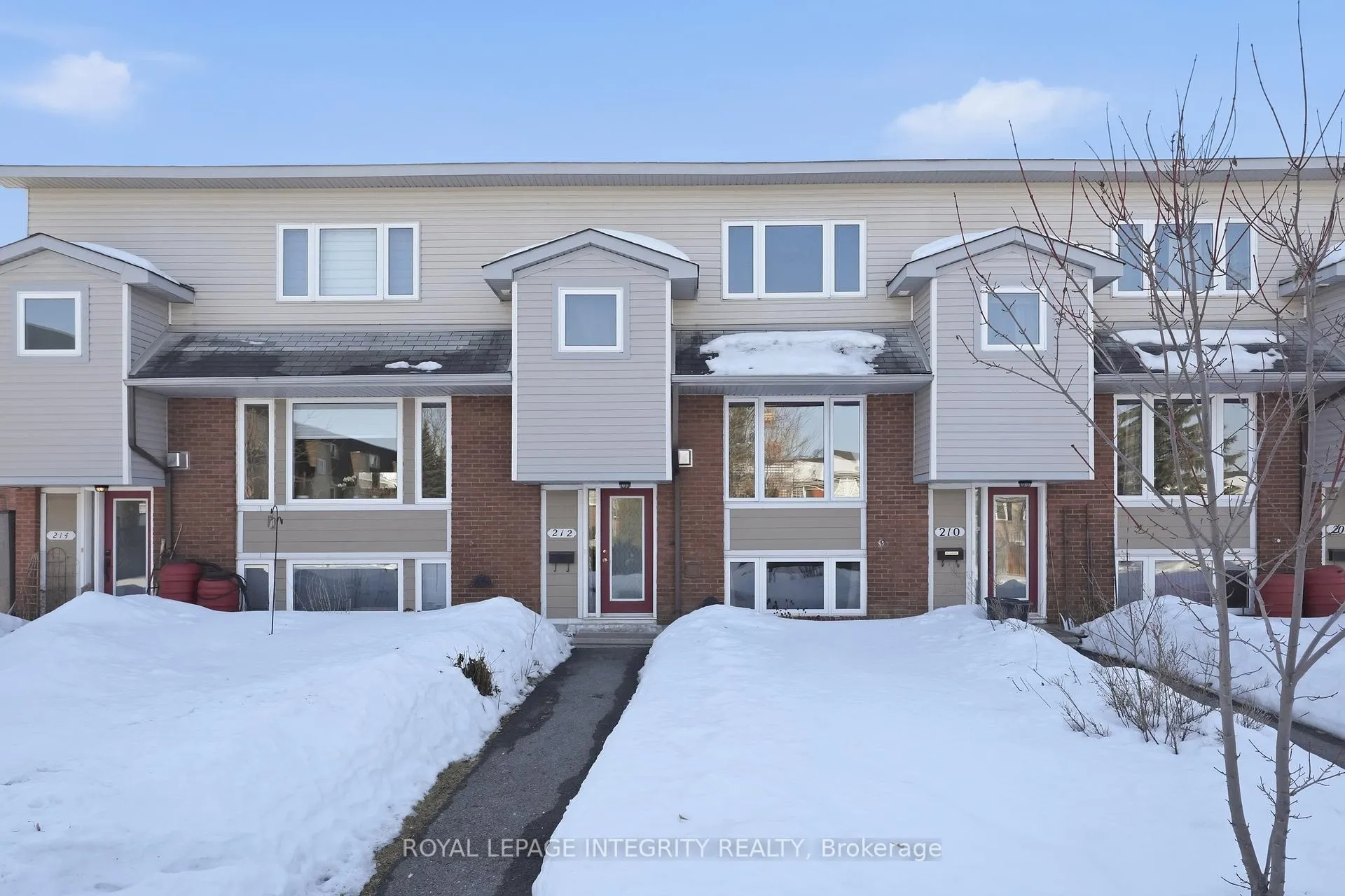 Photo 1 of 212 Monterey Drive, Ottawa, Leslie Park — HOMEH