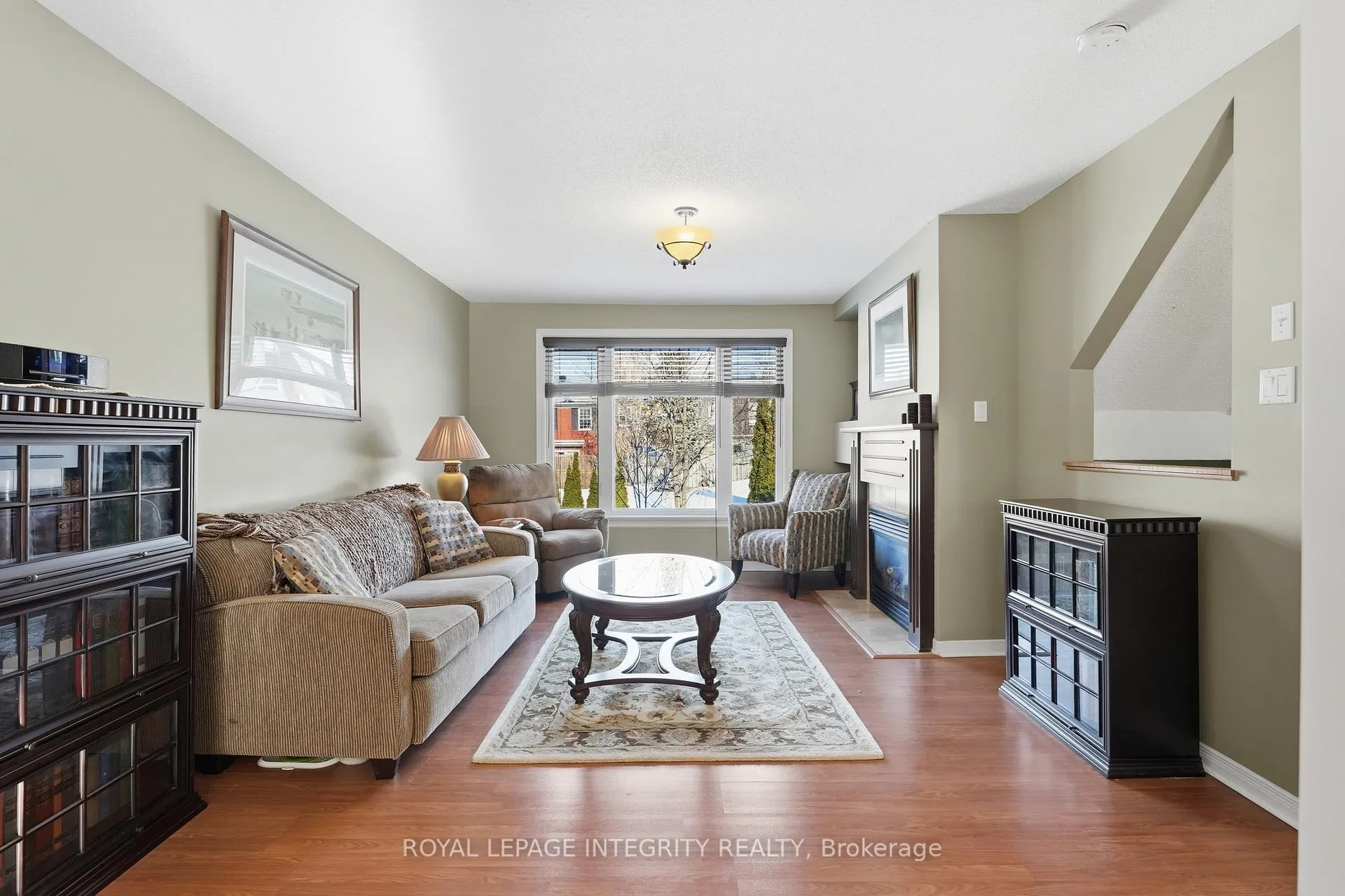 Photo 10 of 212 Monterey Drive, Ottawa, Leslie Park — HOMEH