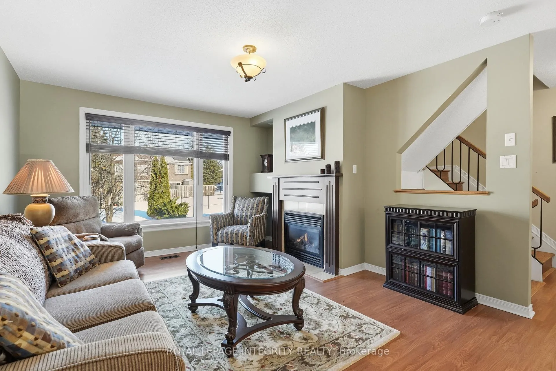 Photo 11 of 212 Monterey Drive, Ottawa, Leslie Park — HOMEH