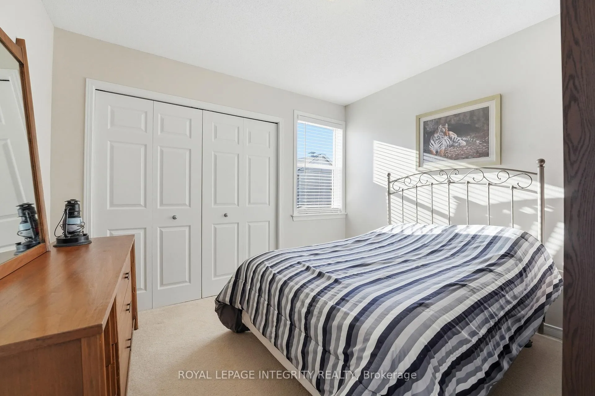 Photo 23 of 212 Monterey Drive, Ottawa, Leslie Park — HOMEH