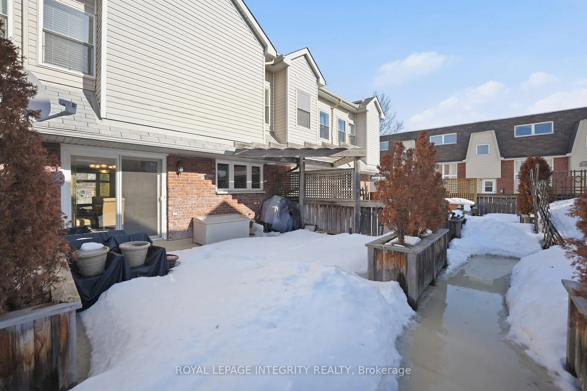 Photo 27 of 212 Monterey Drive, Ottawa, Leslie Park — HOMEH