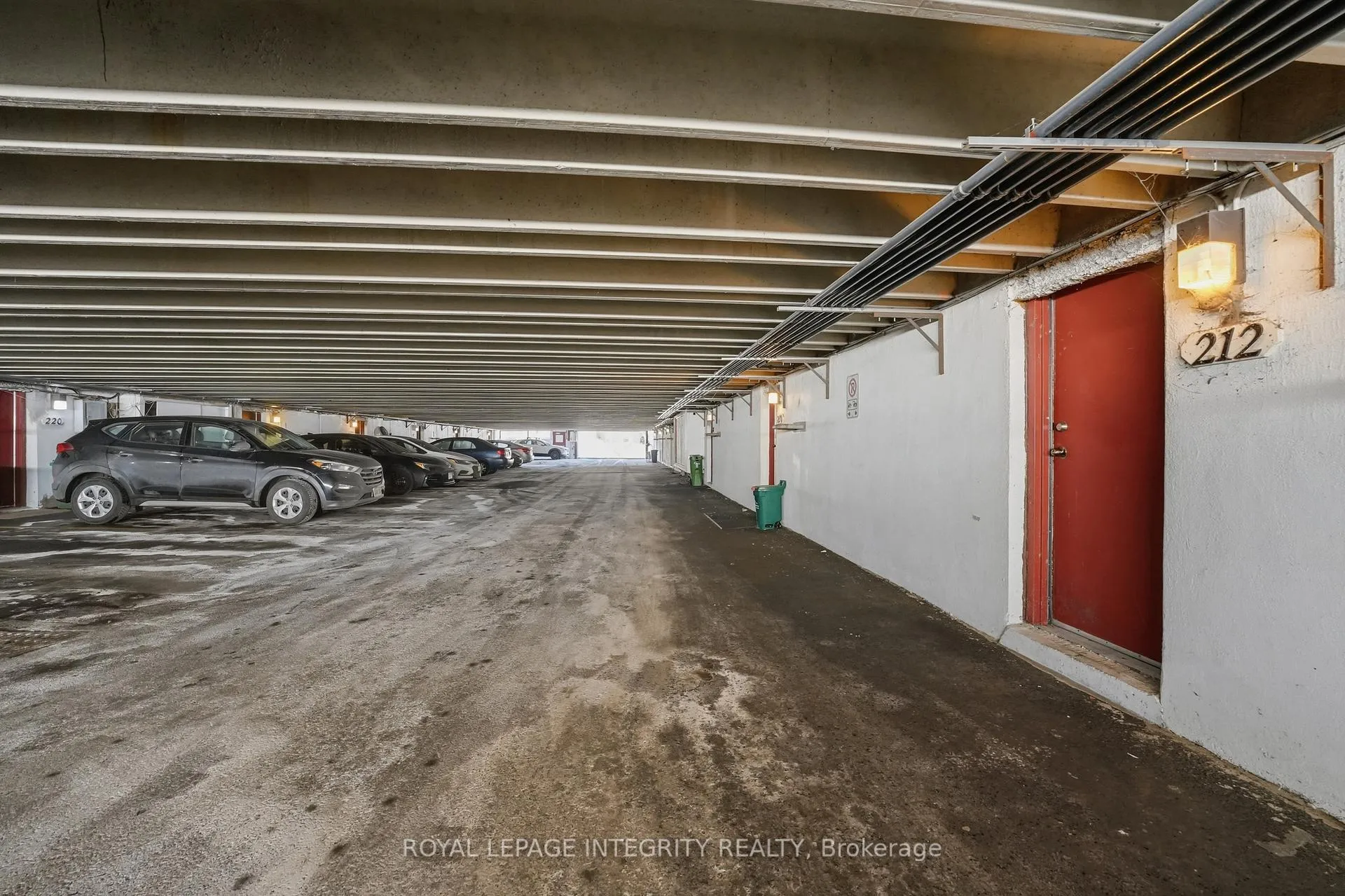 Photo 30 of 212 Monterey Drive, Ottawa, Leslie Park — HOMEH
