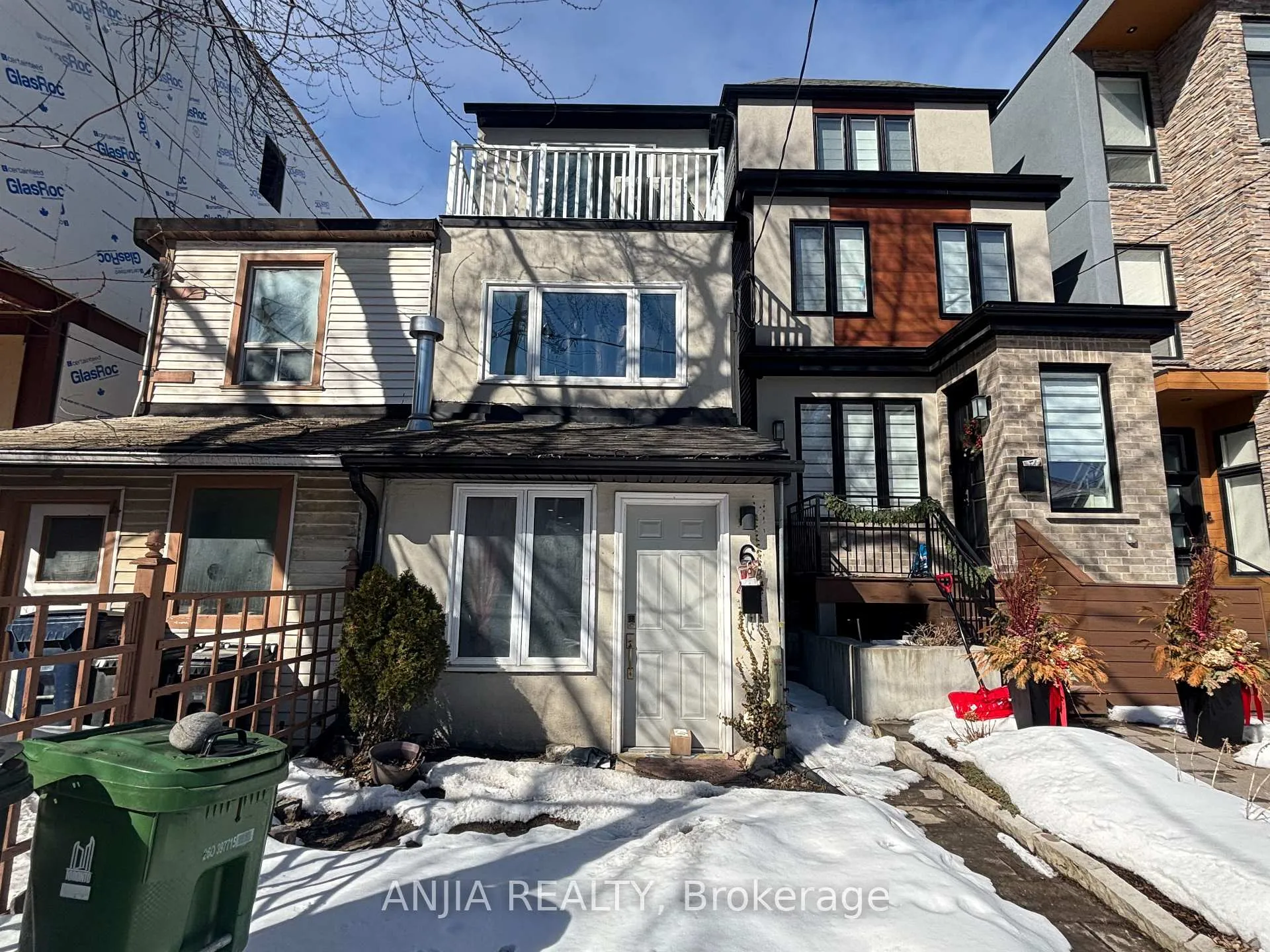 Photo 1 of 6 Minto Street, Toronto, Greenwood-Coxwell — HOMEH