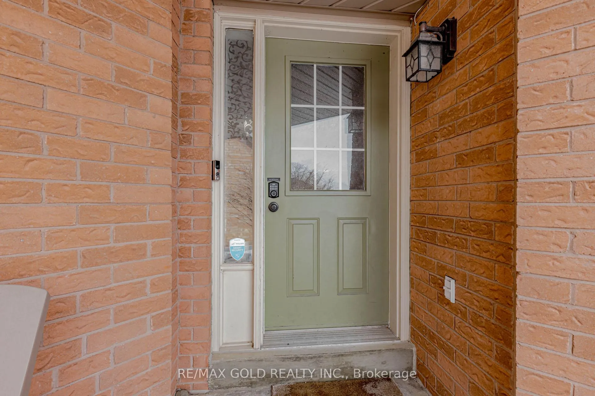 Photo 6 of 90 Newdale Place, Brampton, Westgate — HOMEH