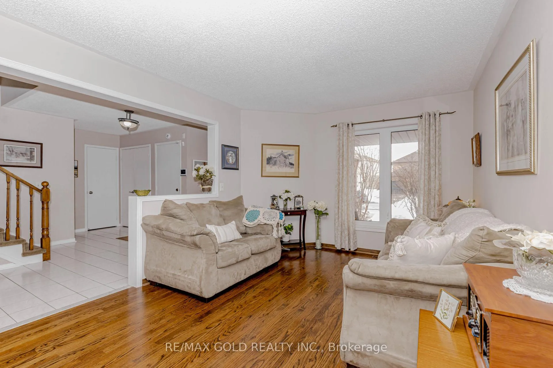 Photo 12 of 90 Newdale Place, Brampton, Westgate — HOMEH